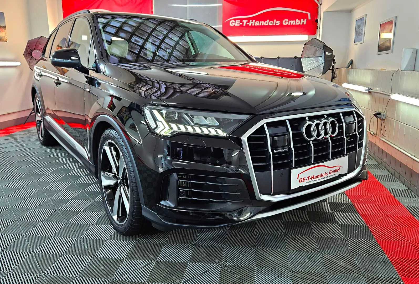 Audi Q7 55 TFSI e PHEV quattro 340 Matrix Sport Mwst ausw. Noir - 2