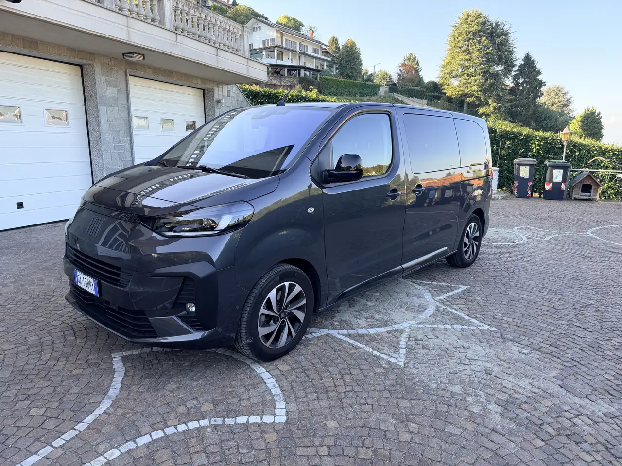 Fiat Ulysse 2.2 Mjt 180 CV - AT8 - L2H1 — photo 1 of 15
