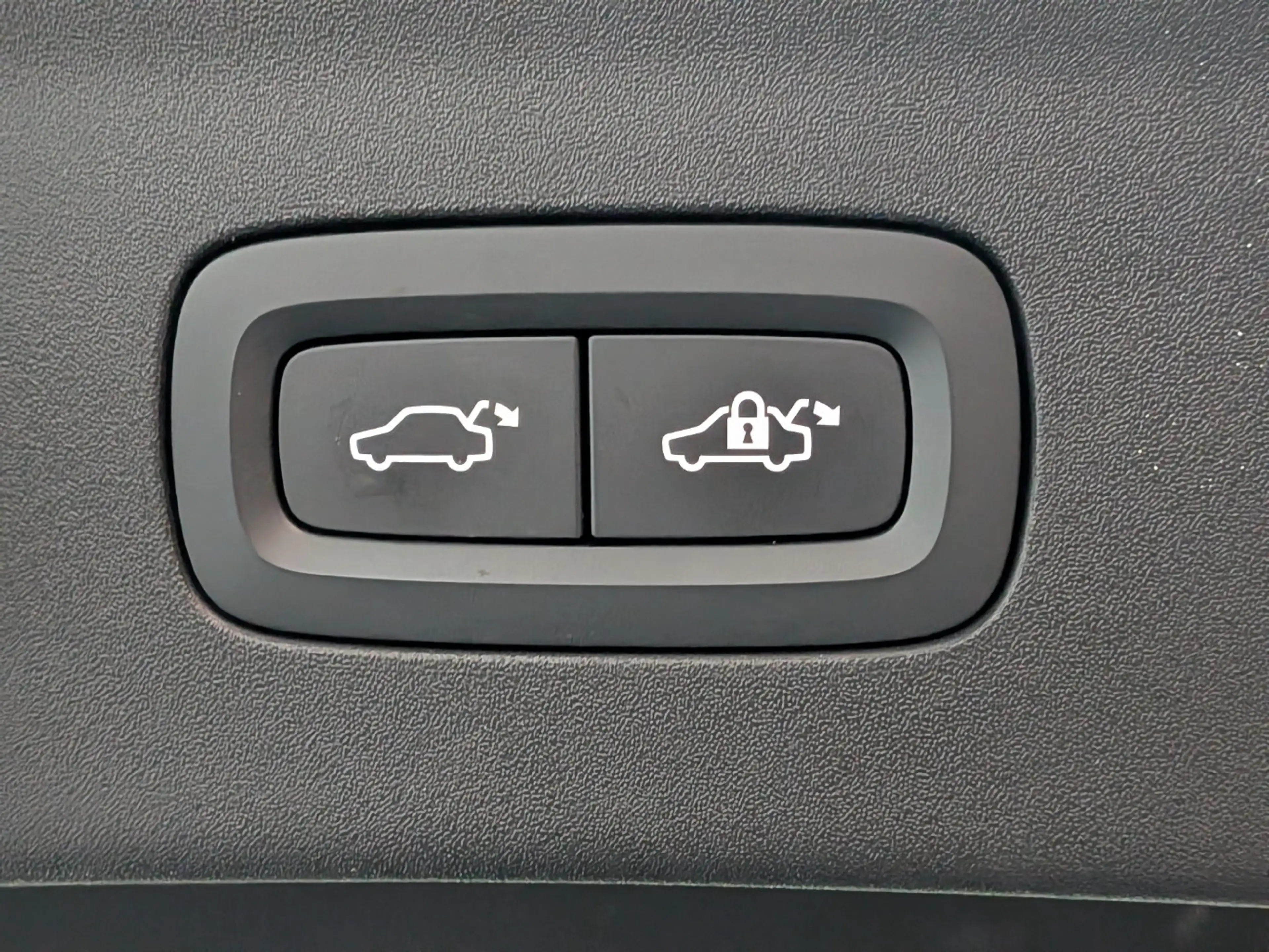Polestar 2 Long Range Dual Motor Launch Edition 78kWh | NL-AU — photo 15