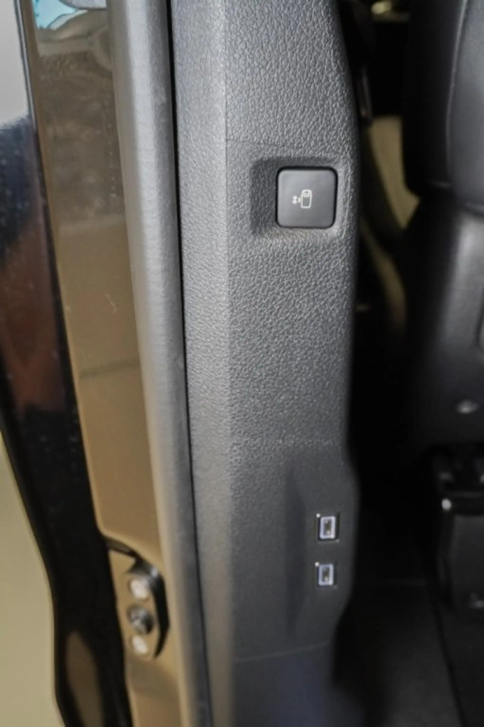 Peugeot Traveller PREMIUM L3 BHDI 180 EAT8 — photo 15