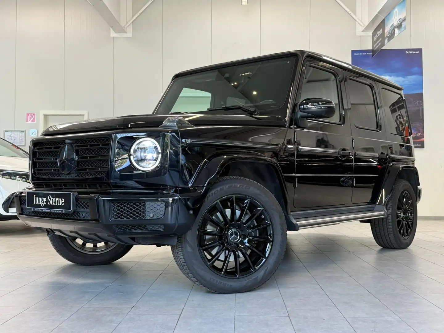 Mercedes-Benz G 500 AMG+STDHZ+DISTR+COMAND+AHK+BURM+MBEAM+360° Schwarz - 2