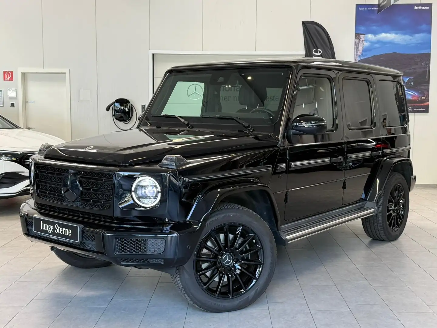 Mercedes-Benz G 500 AMG+STDHZ+DISTR+COMAND+AHK+BURM+MBEAM+360° Schwarz - 1