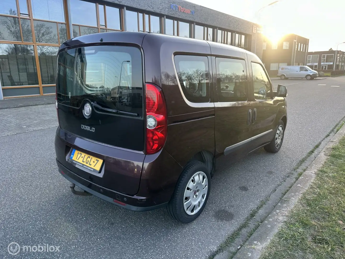 Fiat Doblo 1.6 MultiJet Dynamic Rouge - 2