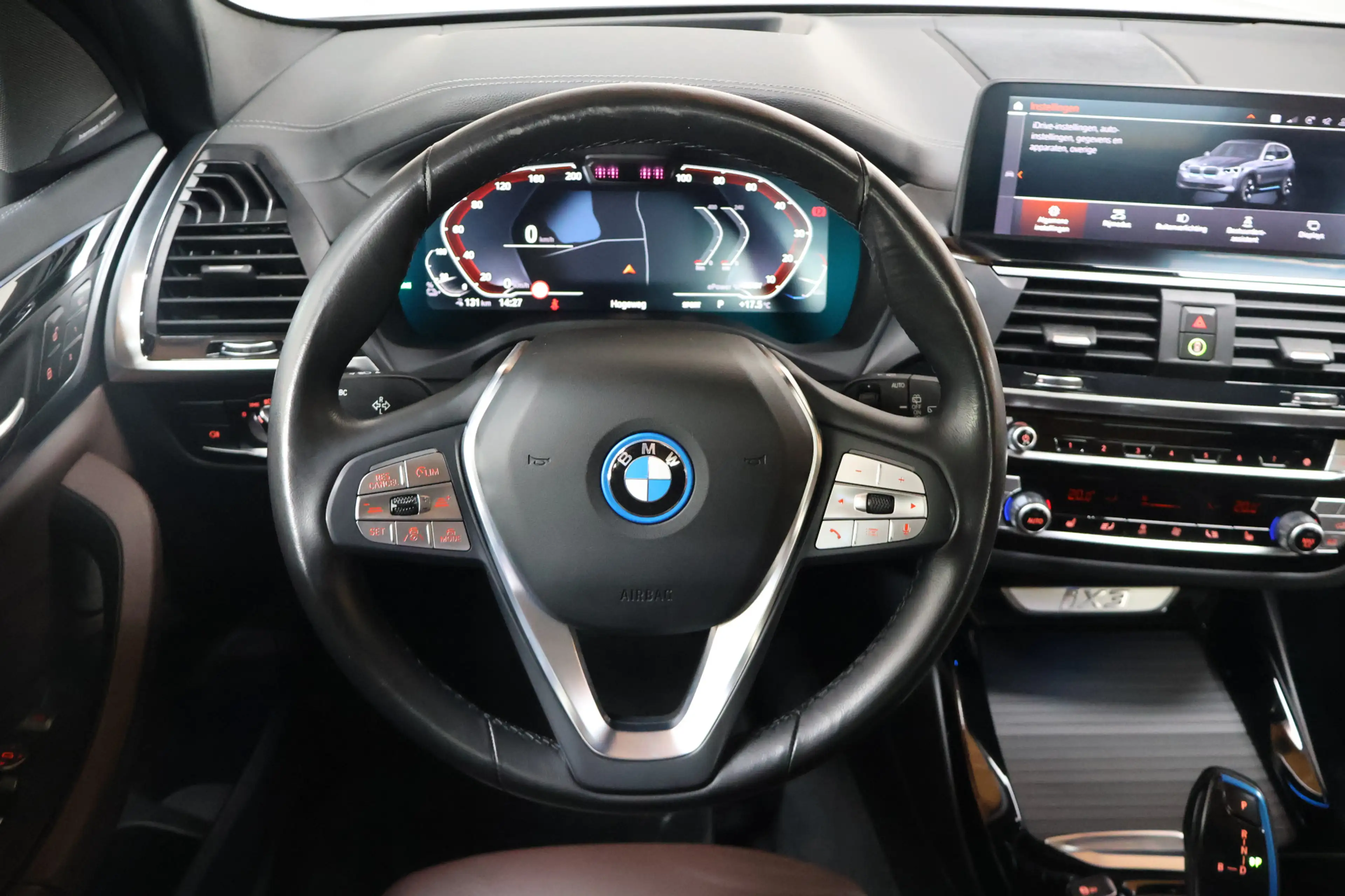 BMW iX3 High Executive | SoH 95.6% | Pano | H&K | Hud | Ke — photo 25