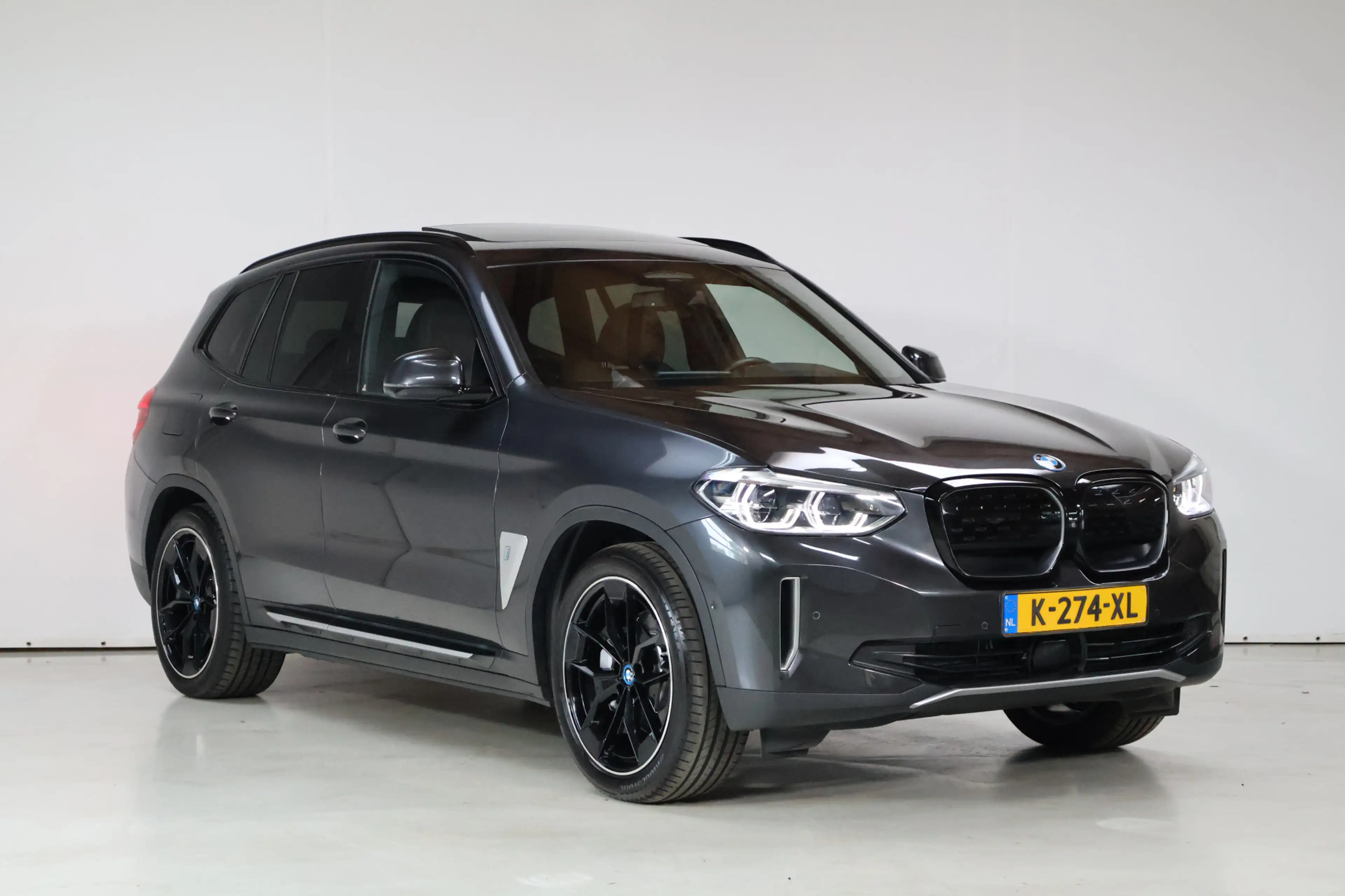 BMW iX3 High Executive | SoH 95.6% | Pano | H&K | Hud | Ke — photo 5