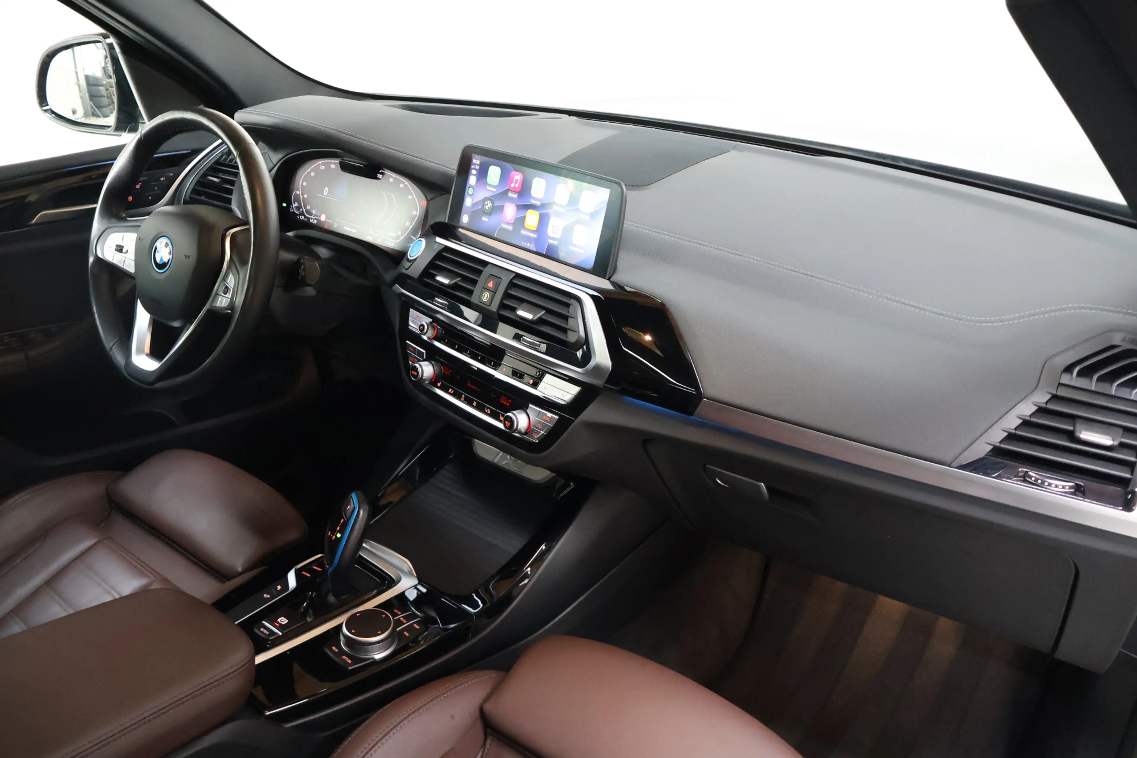 BMW iX3 High Executive | SoH 95.6% | Pano | H&K | Hud | Ke — photo 3