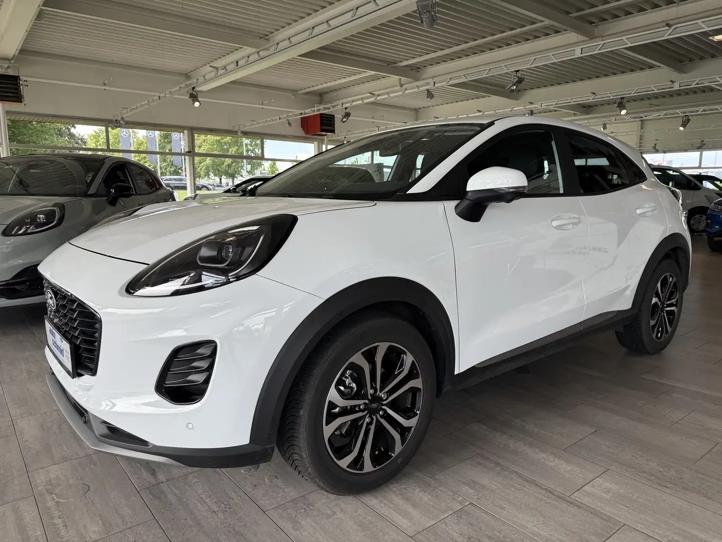 Ford Puma Titanium Aut. Winterpaket + Fahrerassistenzpaket Wit - 2