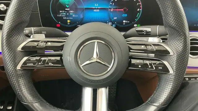 Mercedes-Benz E-Class view 9