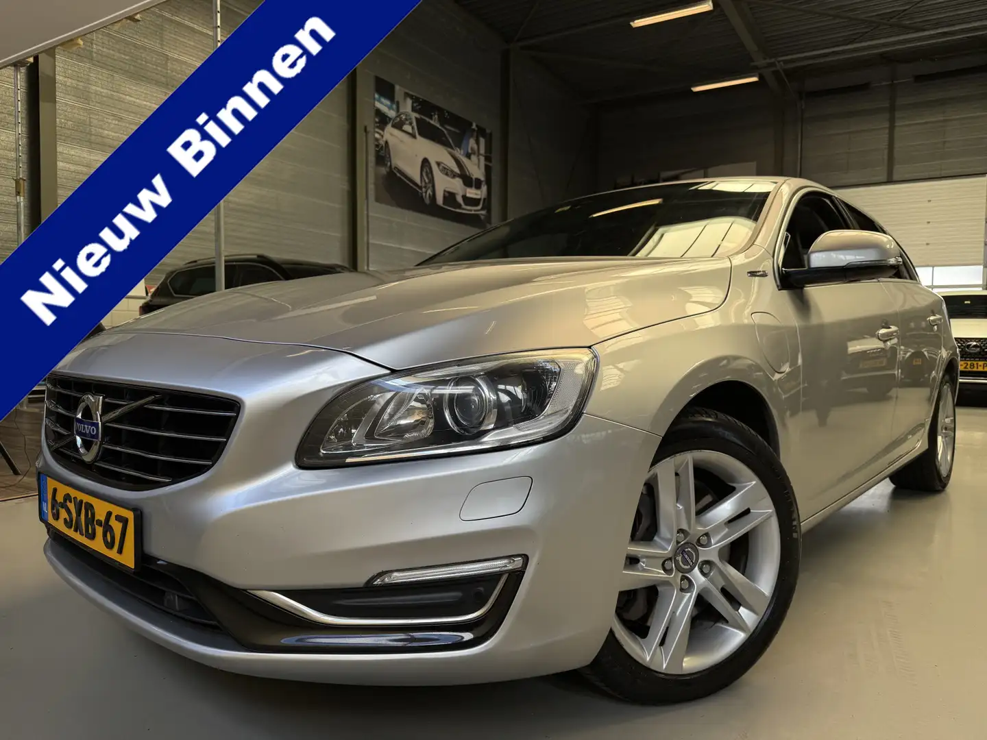Volvo V60 2.4 D6 AWD Plug-In Hybrid Summum Cruise, Camera, P Szürke - 1