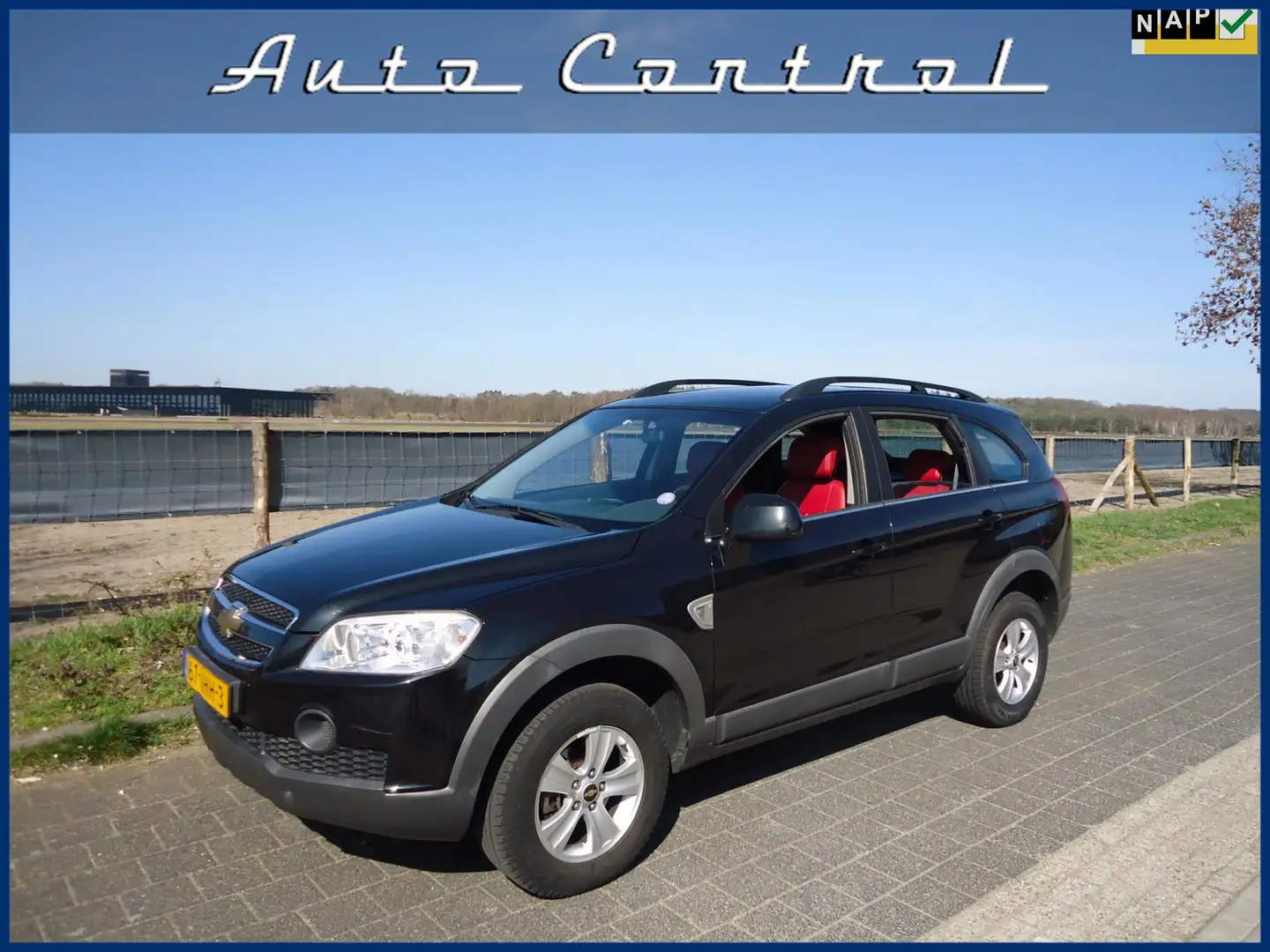 Chevrolet Captiva 2.4i Shadow 2WD 2010 Zwart met rood leer! Zwart - 1