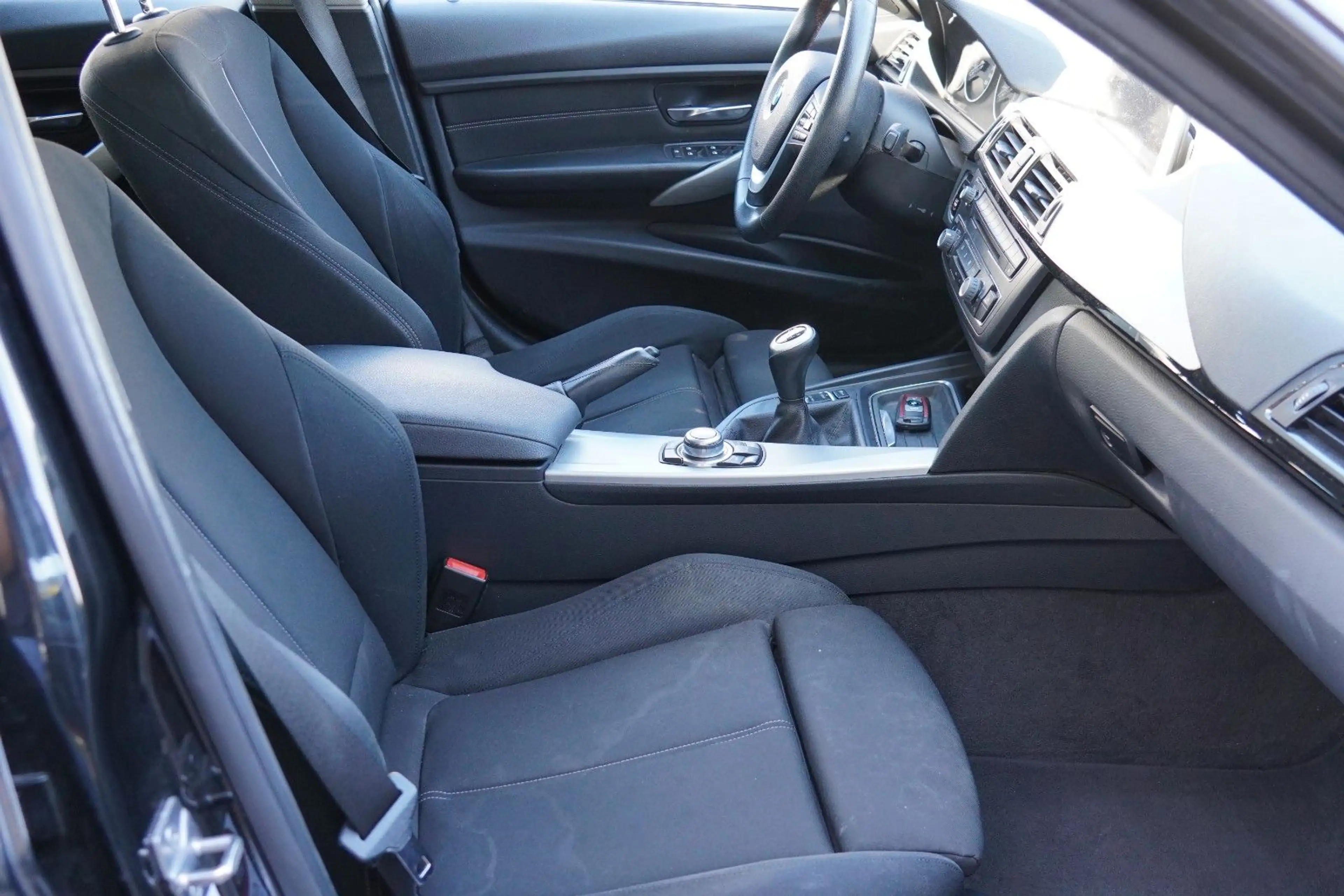 BMW 328 i Touring Modern Line — photo 9