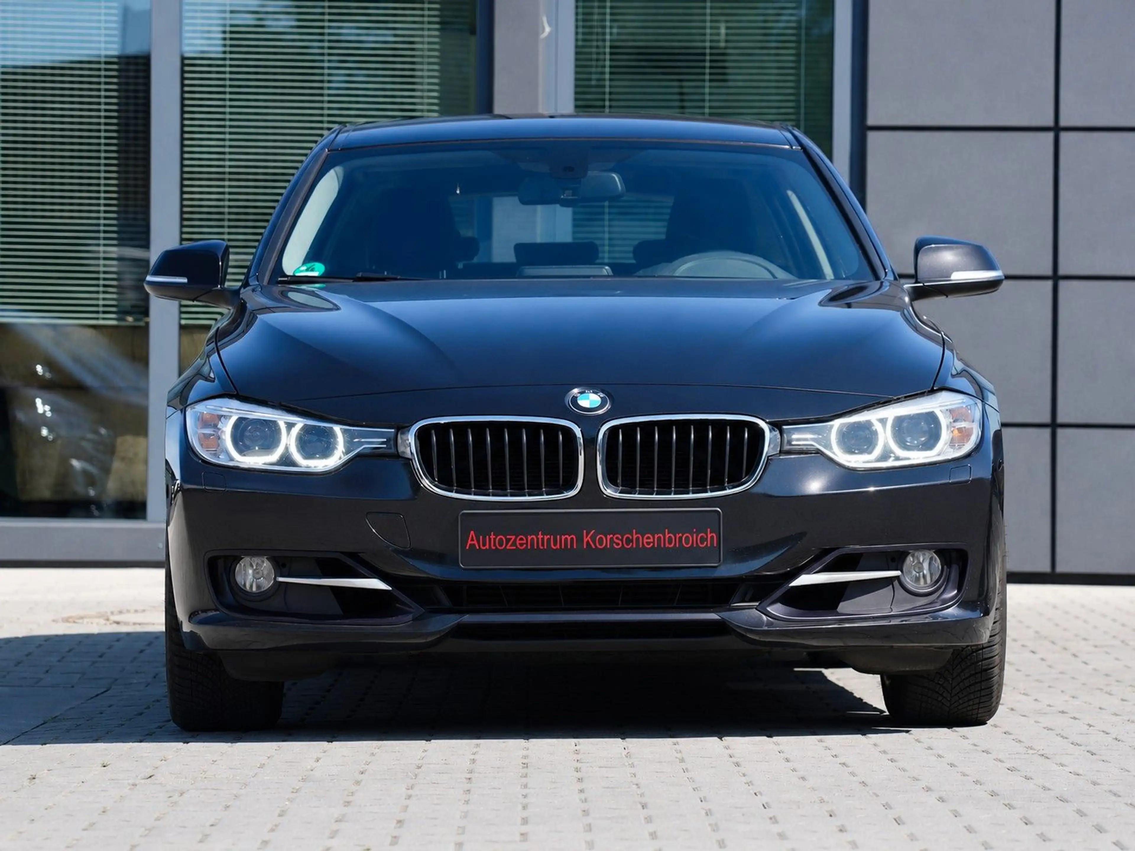 BMW 328 i Touring Modern Line — photo 8