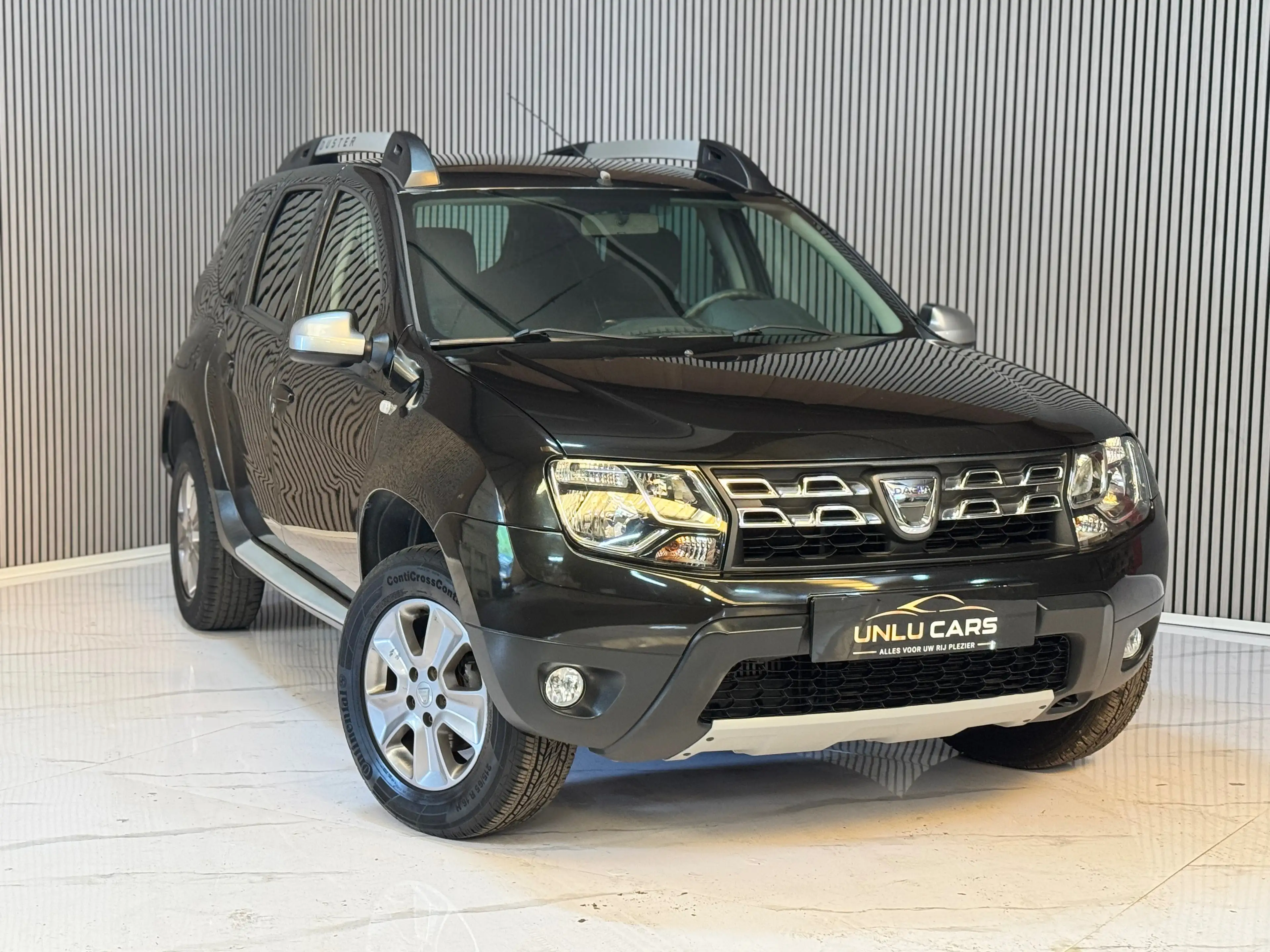 Dacia Duster Duster 1.2 TCe 4x2 Blackstorm — photo 4