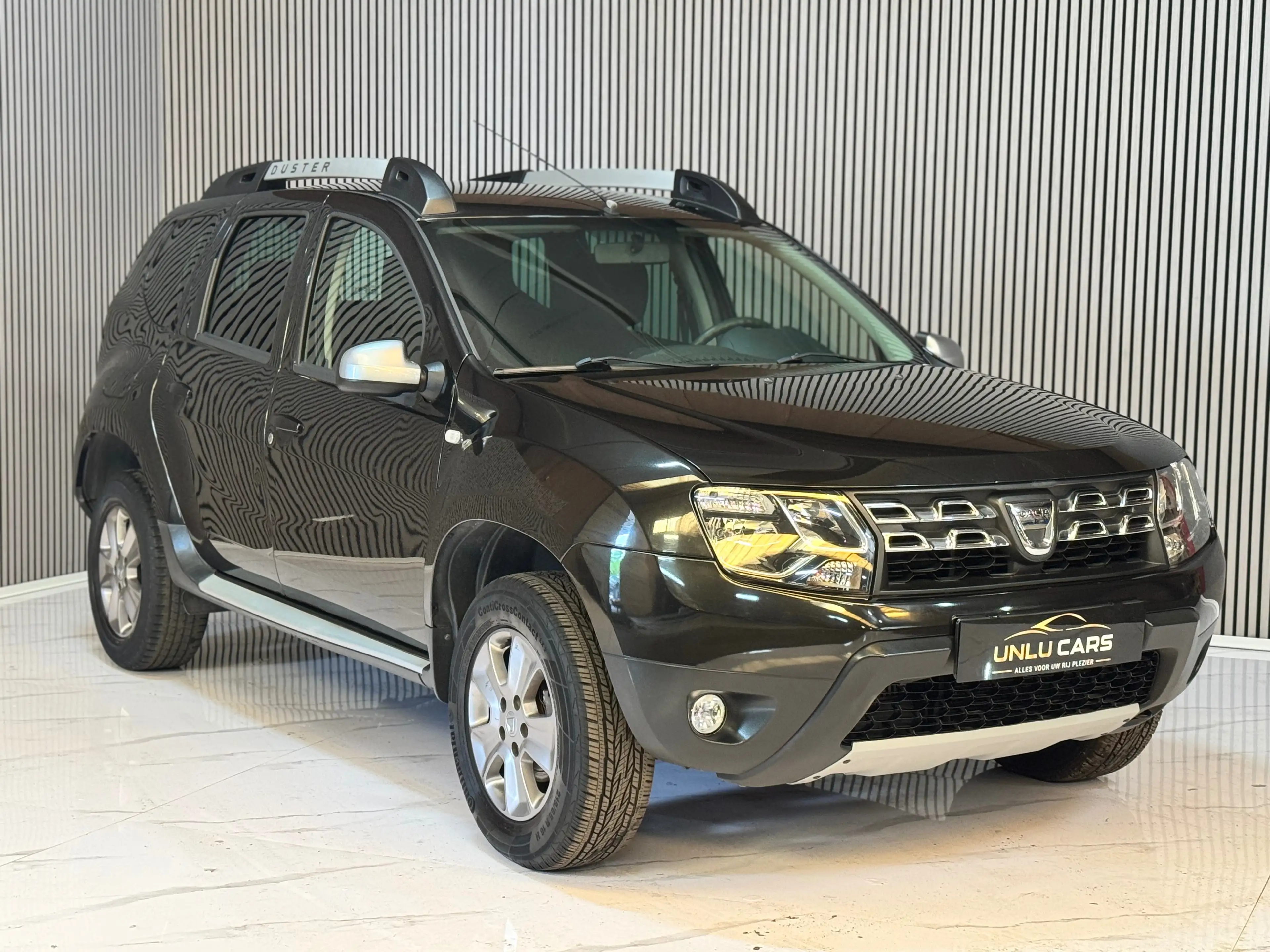 Dacia Duster Duster 1.2 TCe 4x2 Blackstorm — photo 5