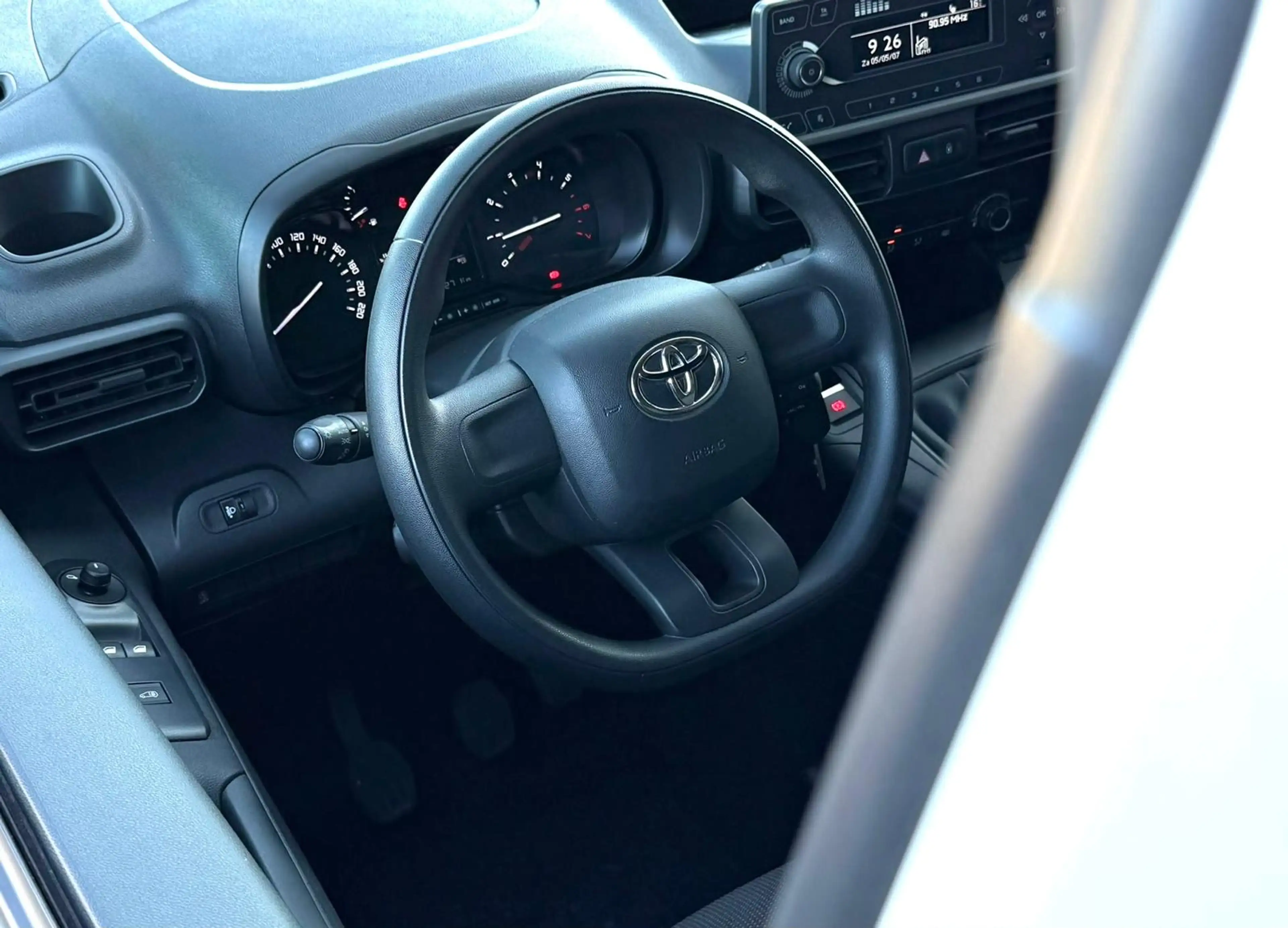Toyota Proace City 1.5 D-4D Cool Comfort Trekhaak — photo 13