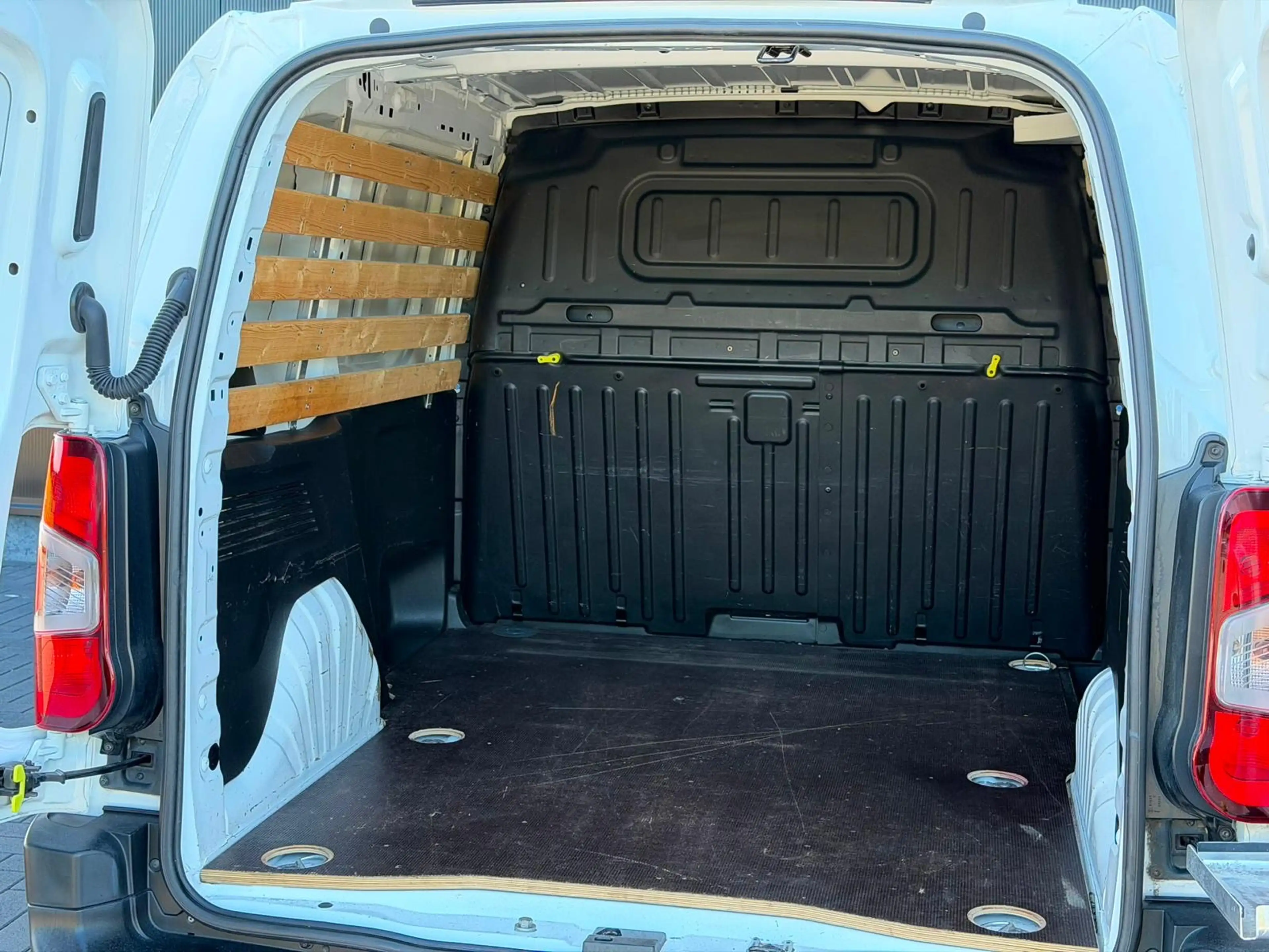 Toyota Proace City 1.5 D-4D Cool Comfort Trekhaak — photo 9