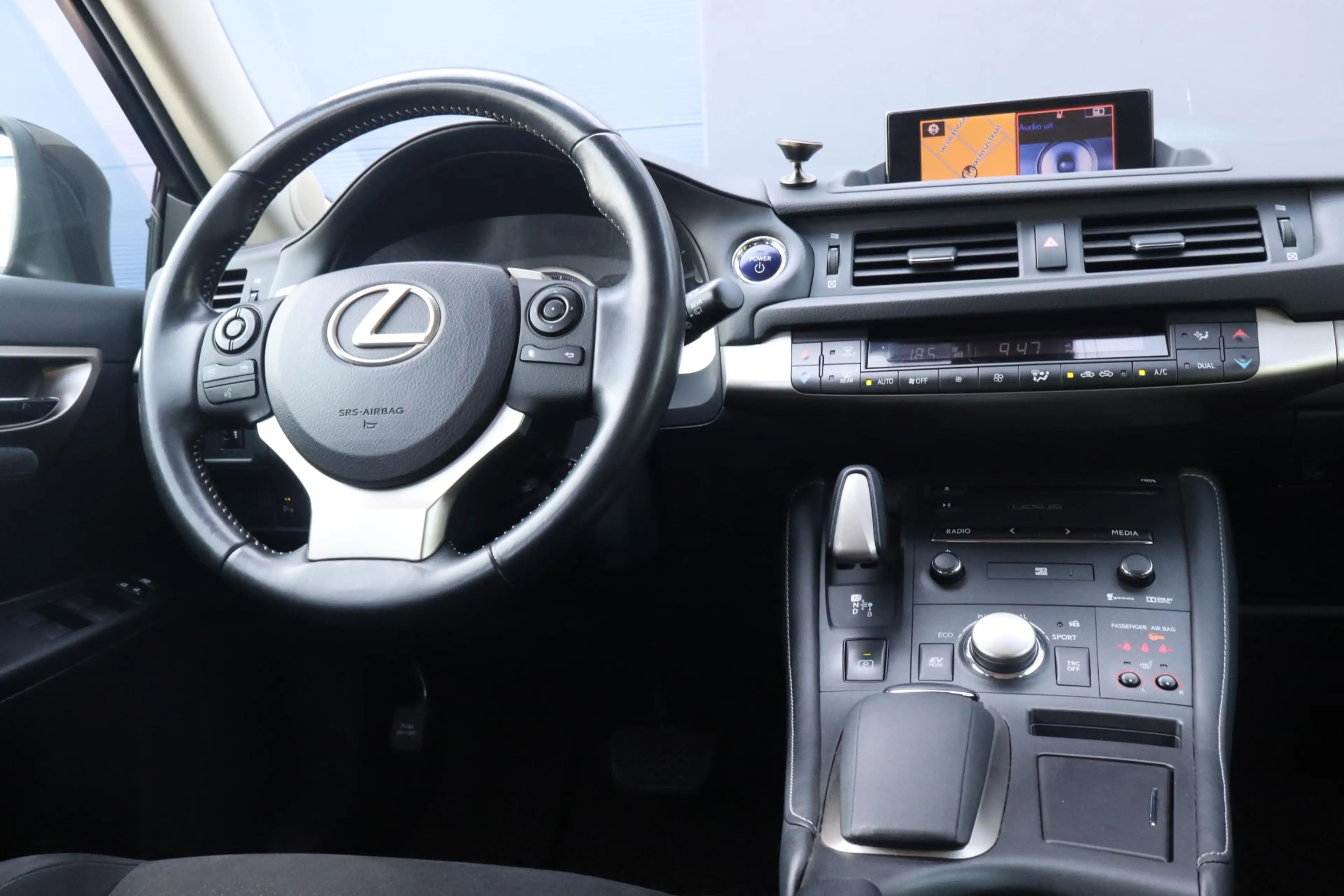 Lexus CT 200h F Sport Line | Navigatie | Camera | Stoelverwarmin — photo 4
