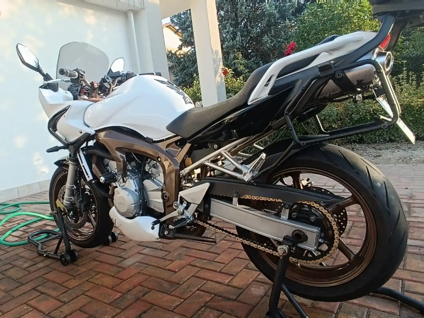 Yamaha FZ 6 Beyaz - 2