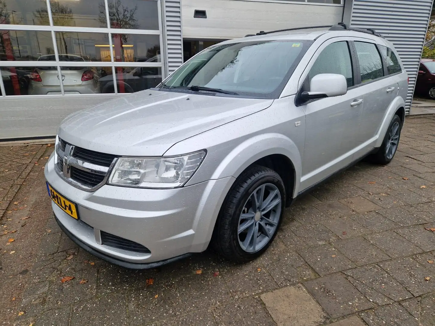 Dodge Journey 2.4 SE ( 7 PERSOONS) Grey - 2