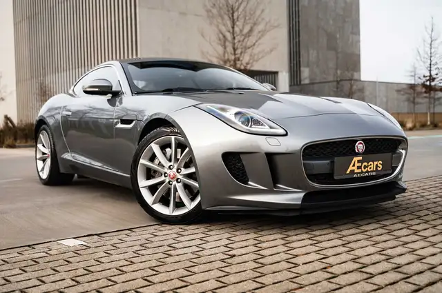 Jaguar F-Type / COUPÉ / 3.0 - V6 / LUNAR GEY / BELGIAN CAR
