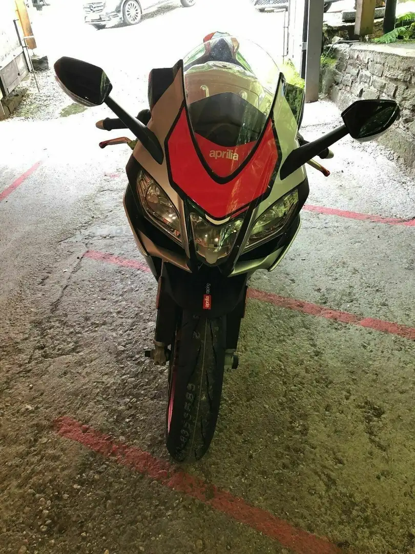 Aprilia RSV4 Argintiu - 1