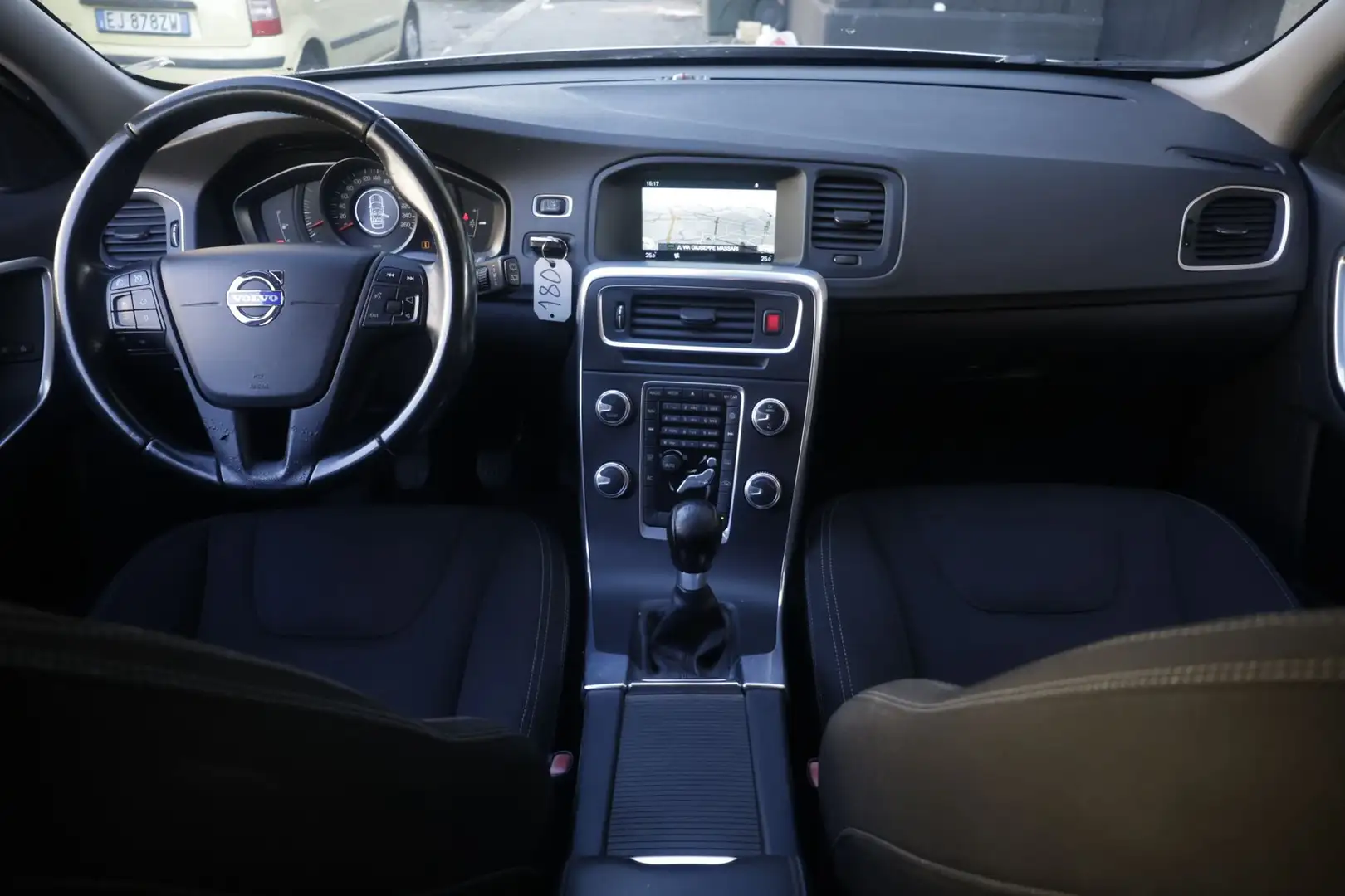 Volvo V60 V60 D2 Business Unicoproprietario Grigio - 2