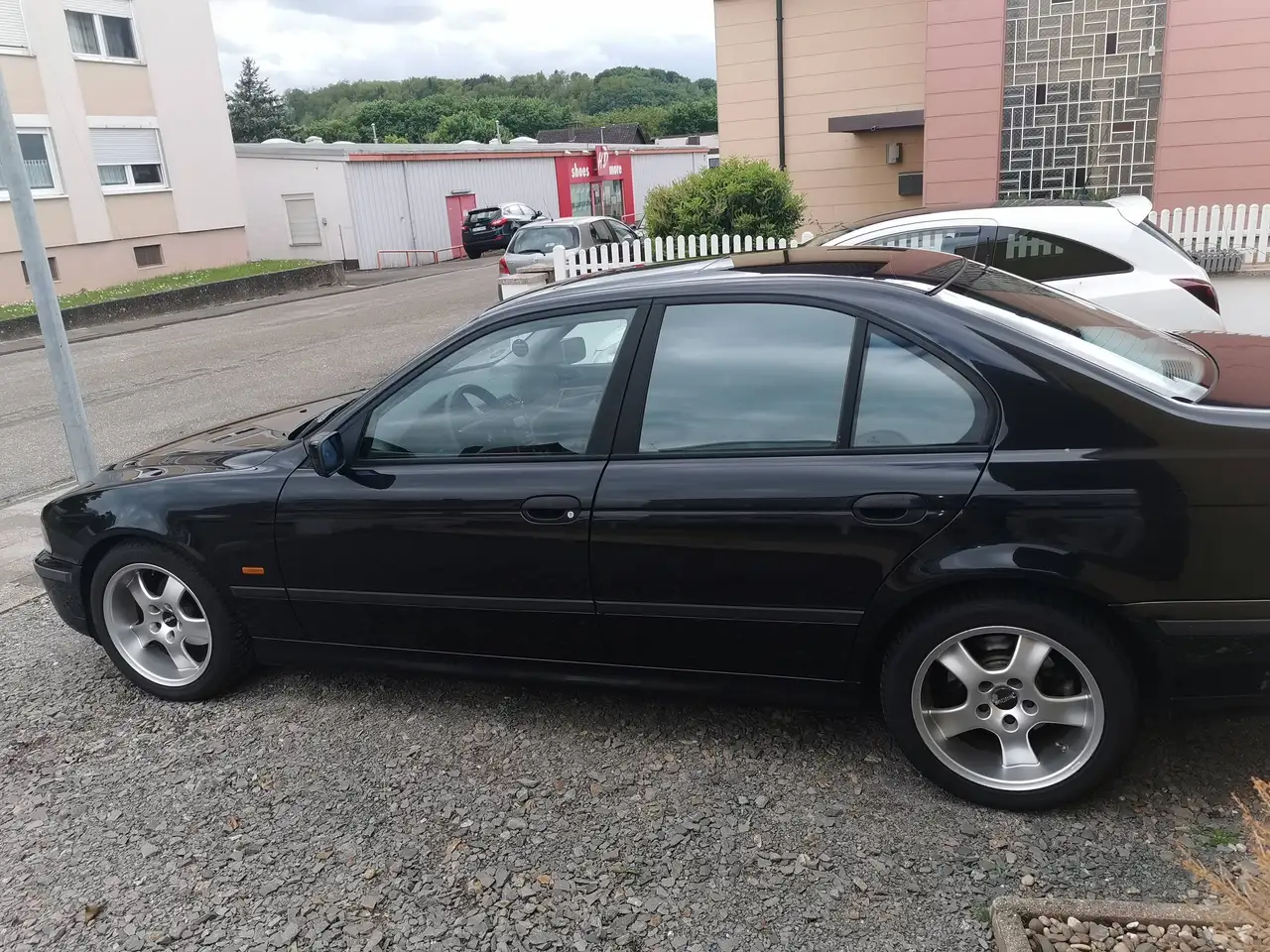 BMW 528i, foto 2