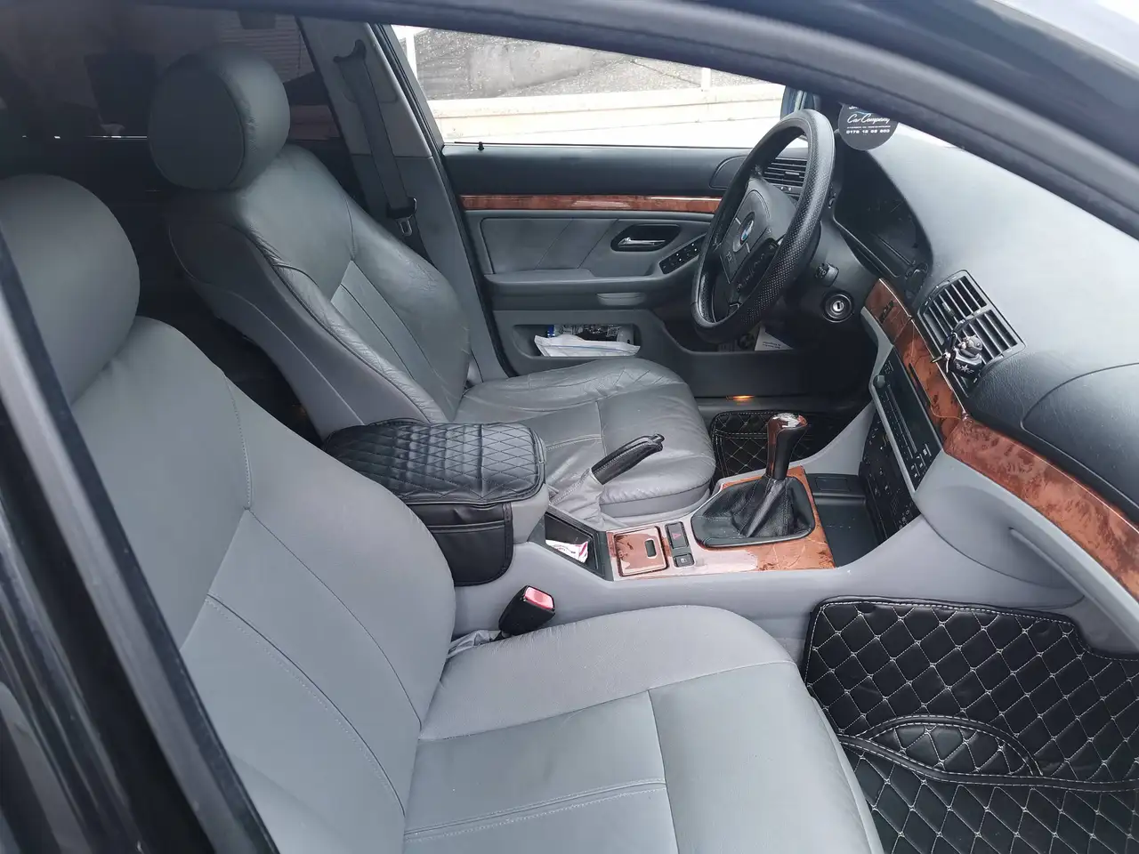 BMW 528i, foto 10