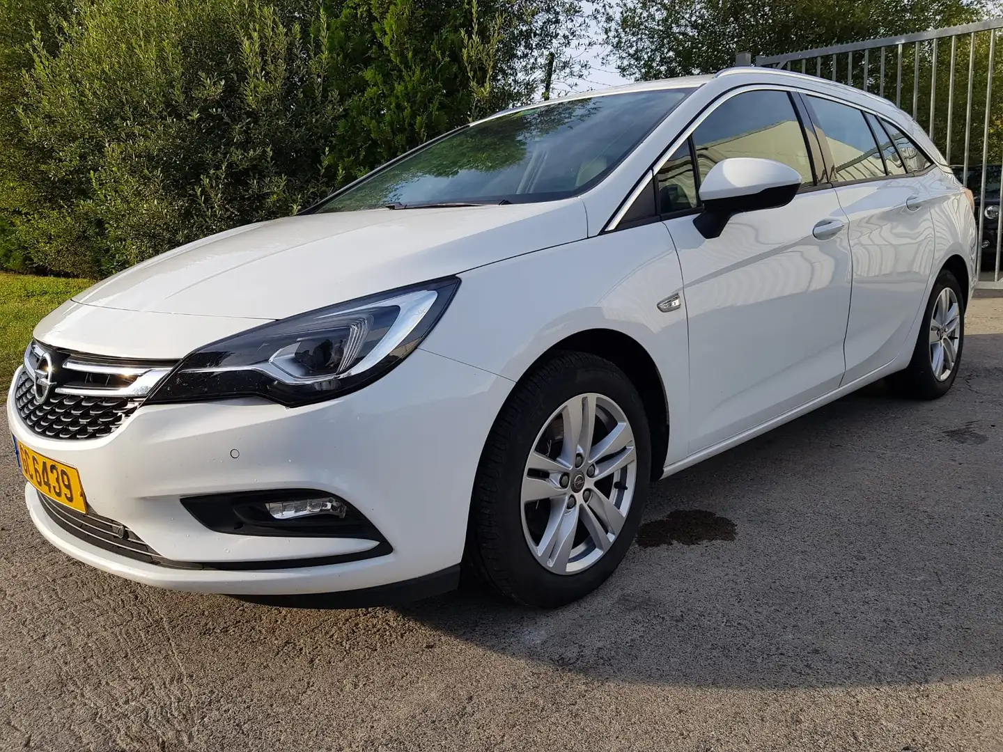 Opel Astra 1.6 CDTi Innovation Start/Stop (EU6.2) Blanc - 1