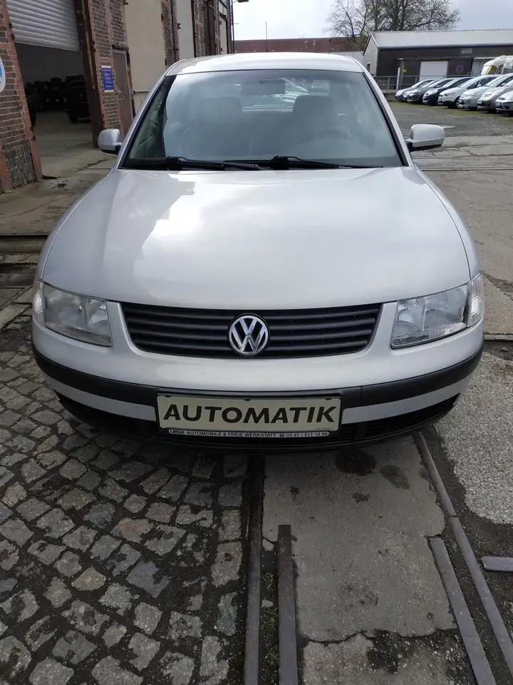 Volkswagen Passat 1.6 Limousine / Automatik / TÜV NEU, foto 2