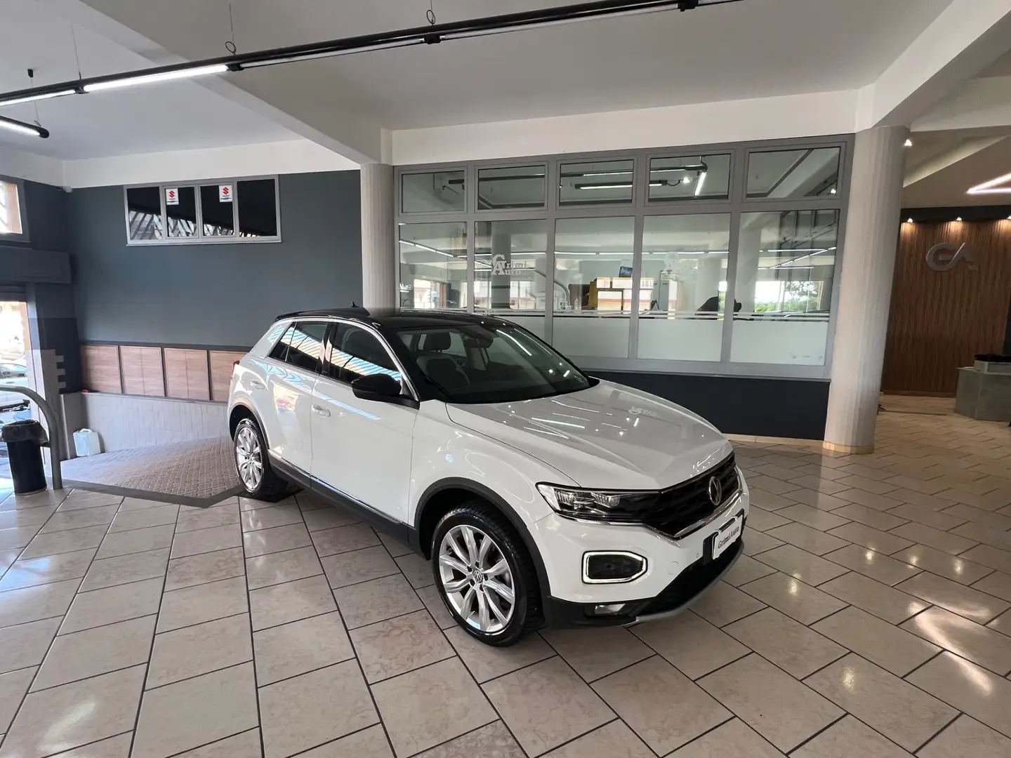 Volkswagen T-Roc 2.0 TDI SCR 150 CV DSG Advanced BlueMotion Technol Bianco - 1