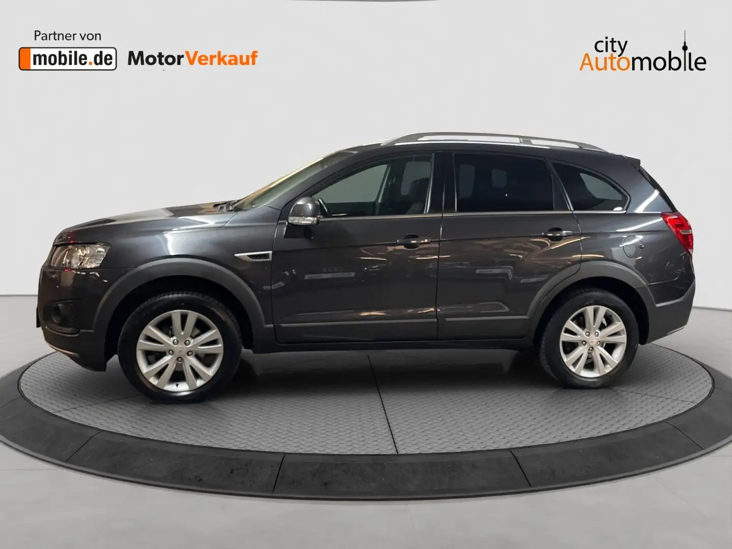 Chevrolet Captiva 2.4 LS/7-Sitzer/Leder/Navi/SHZ/PDC Grau - 2