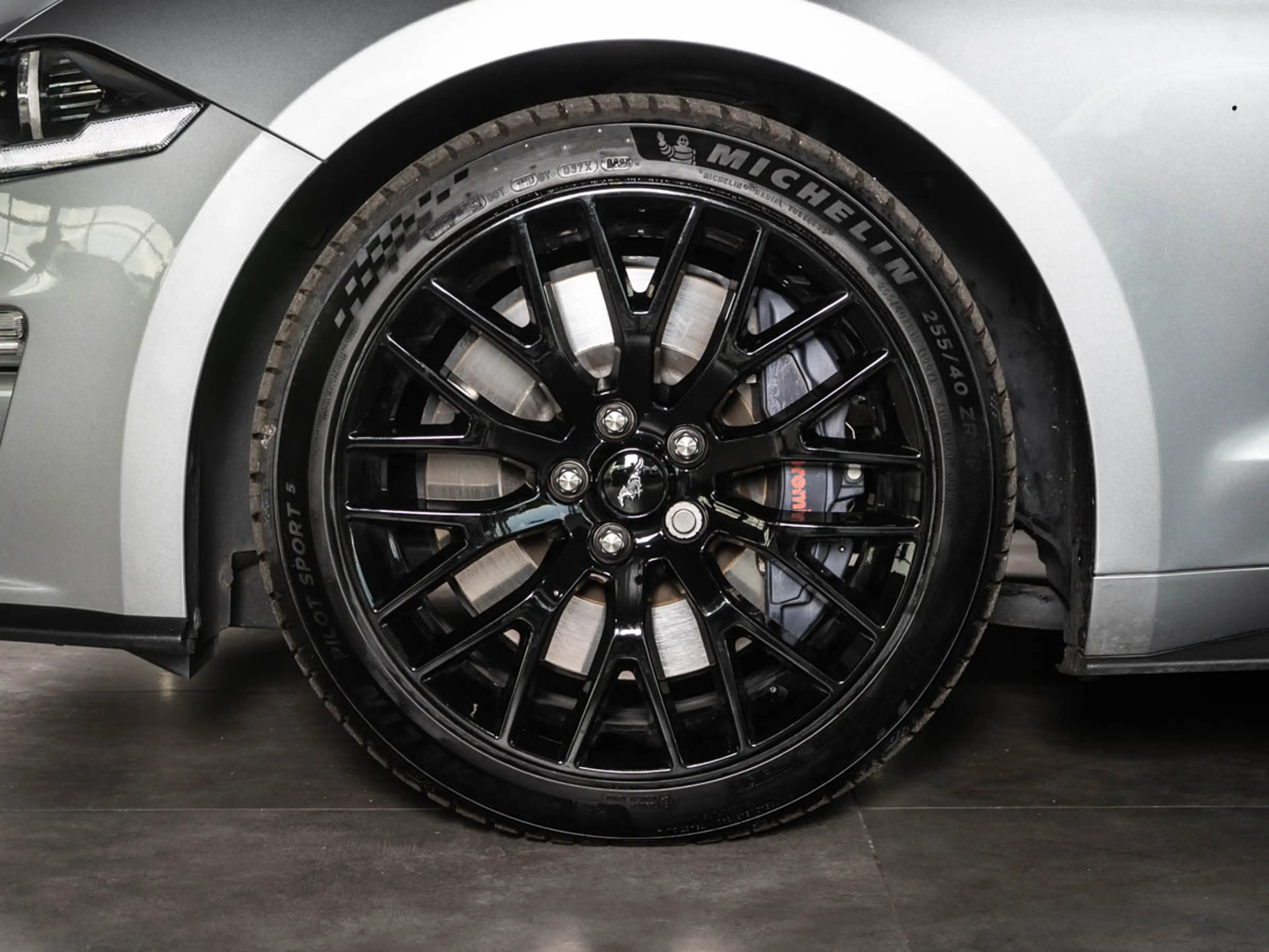 Ford Mustang GT 5.0 Ti-VCT V8 Fastback *PREMIUM2*SYNC3* — photo 4