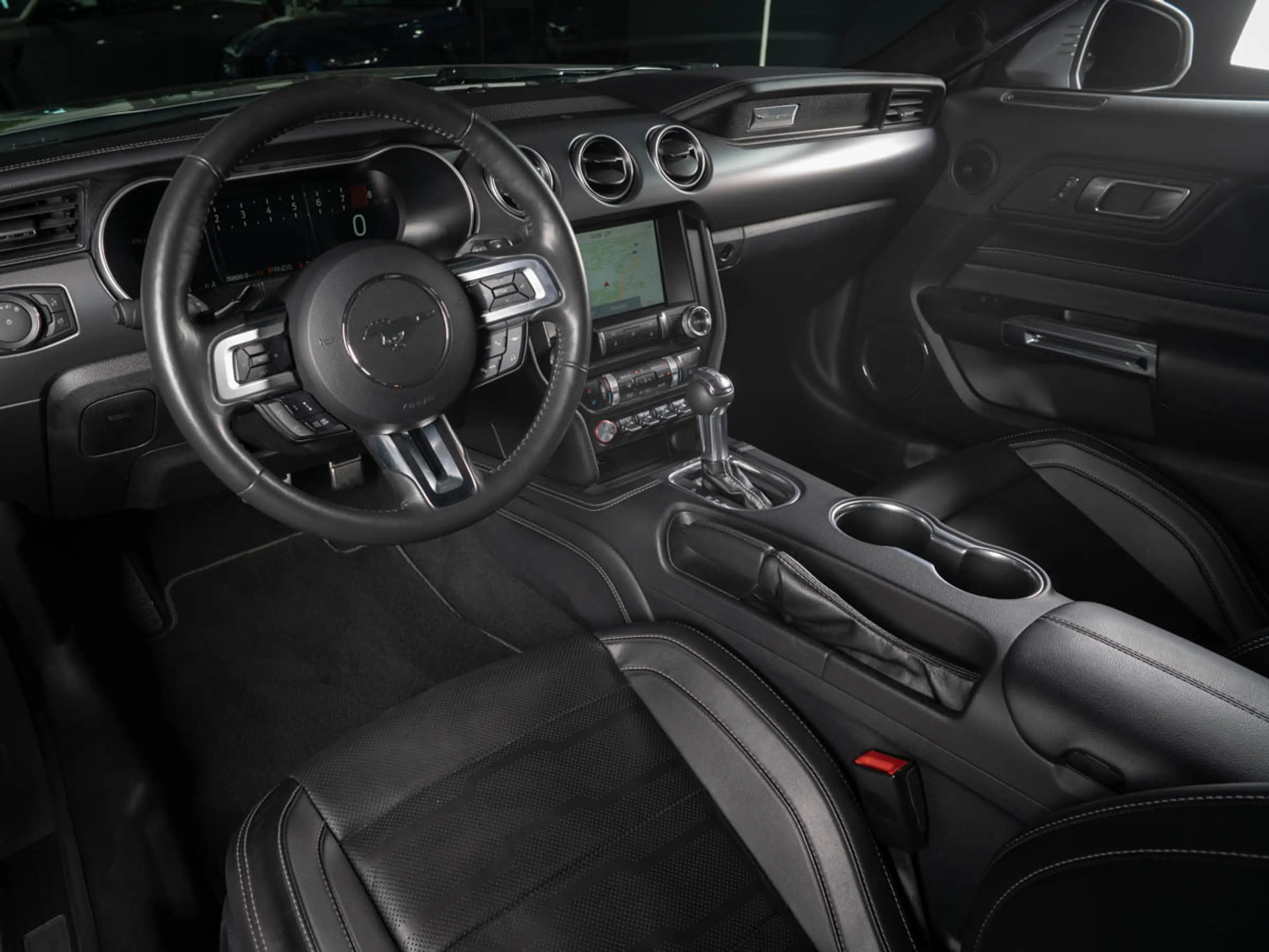 Ford Mustang GT 5.0 Ti-VCT V8 Fastback *PREMIUM2*SYNC3* — photo 10