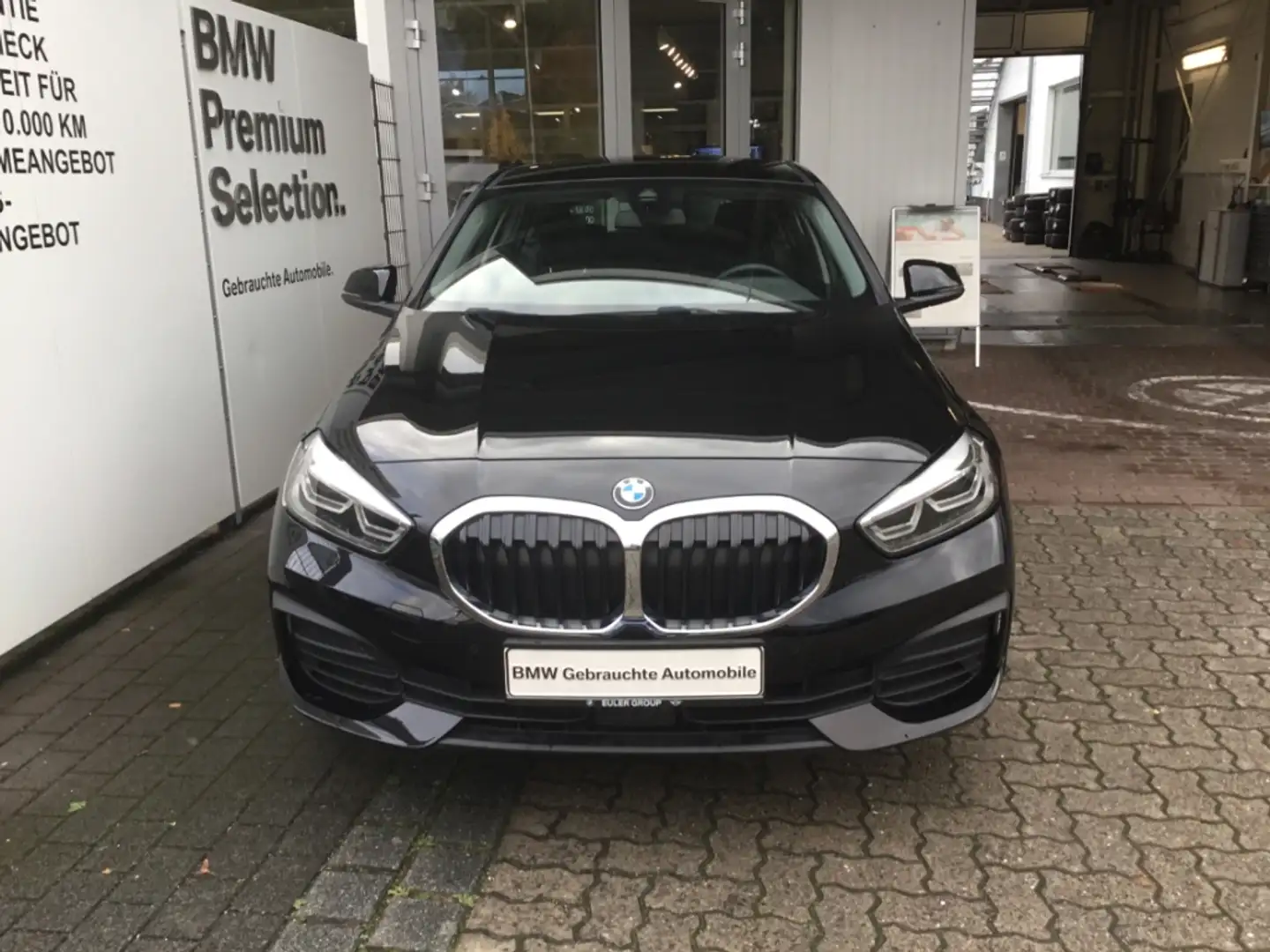 BMW 118 i 5-Türer Navi LED DAB SHZ Keyless PDC v+h Tempoma Noir - 2