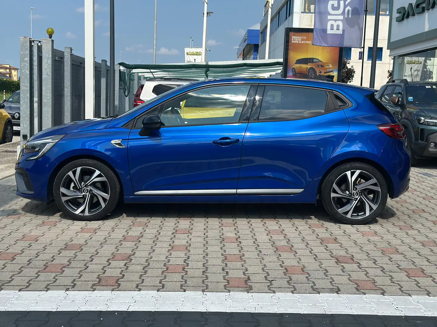 Renault Clio Clio V 1.6 E-Tech hybrid R.S. Line 145cv Blu/Azzurro - 2