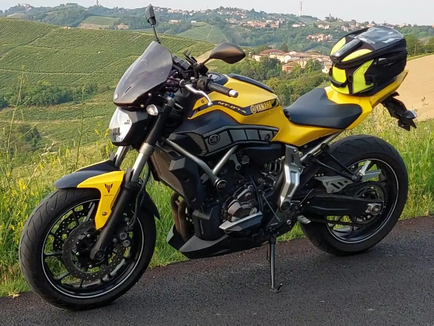 Yamaha MT-07 Желтый - 1