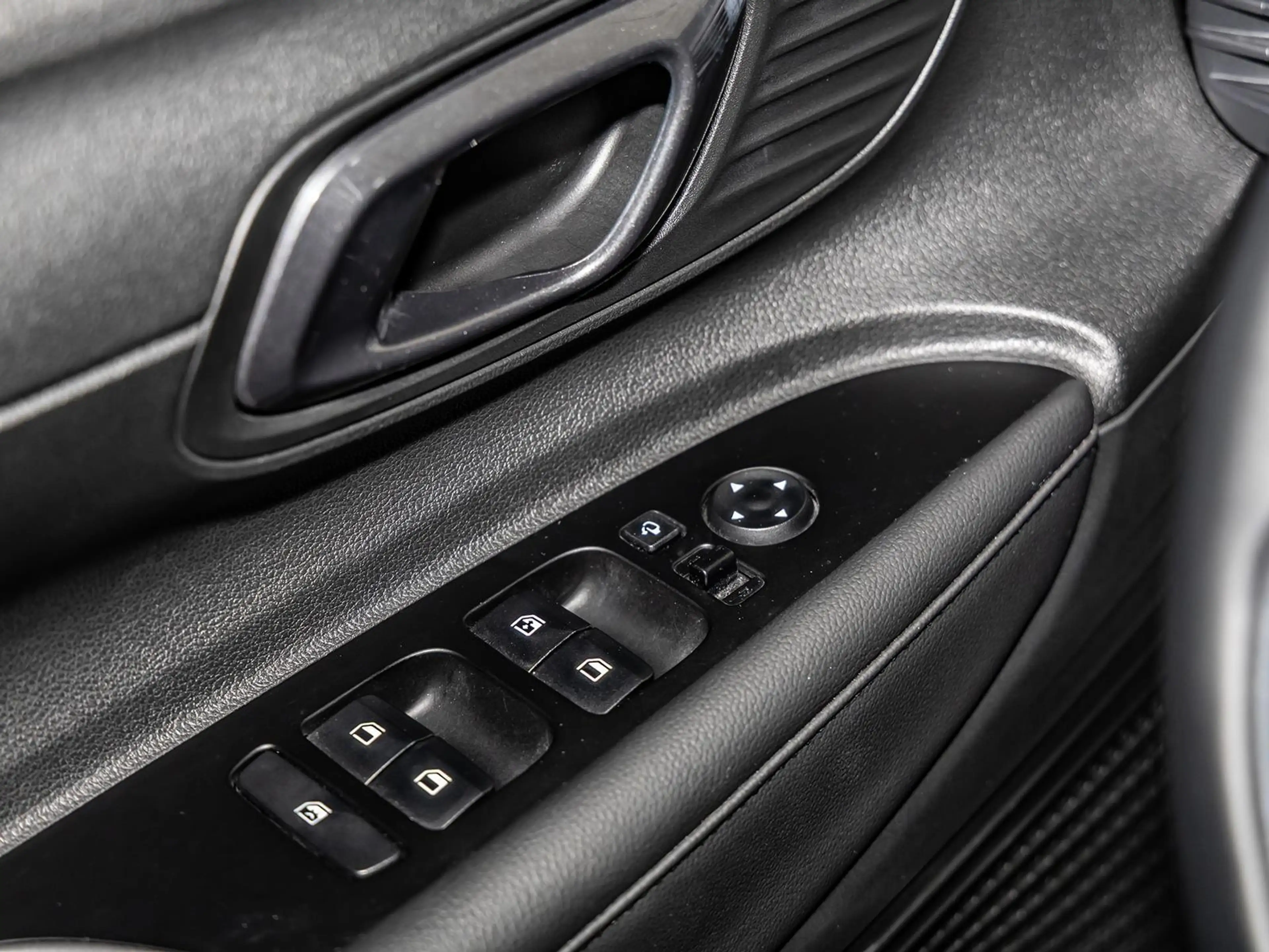 Hyundai BAYON FL 1.0 T-GDI DCT Prime LED NAV KAMERA TOTW — photo 13