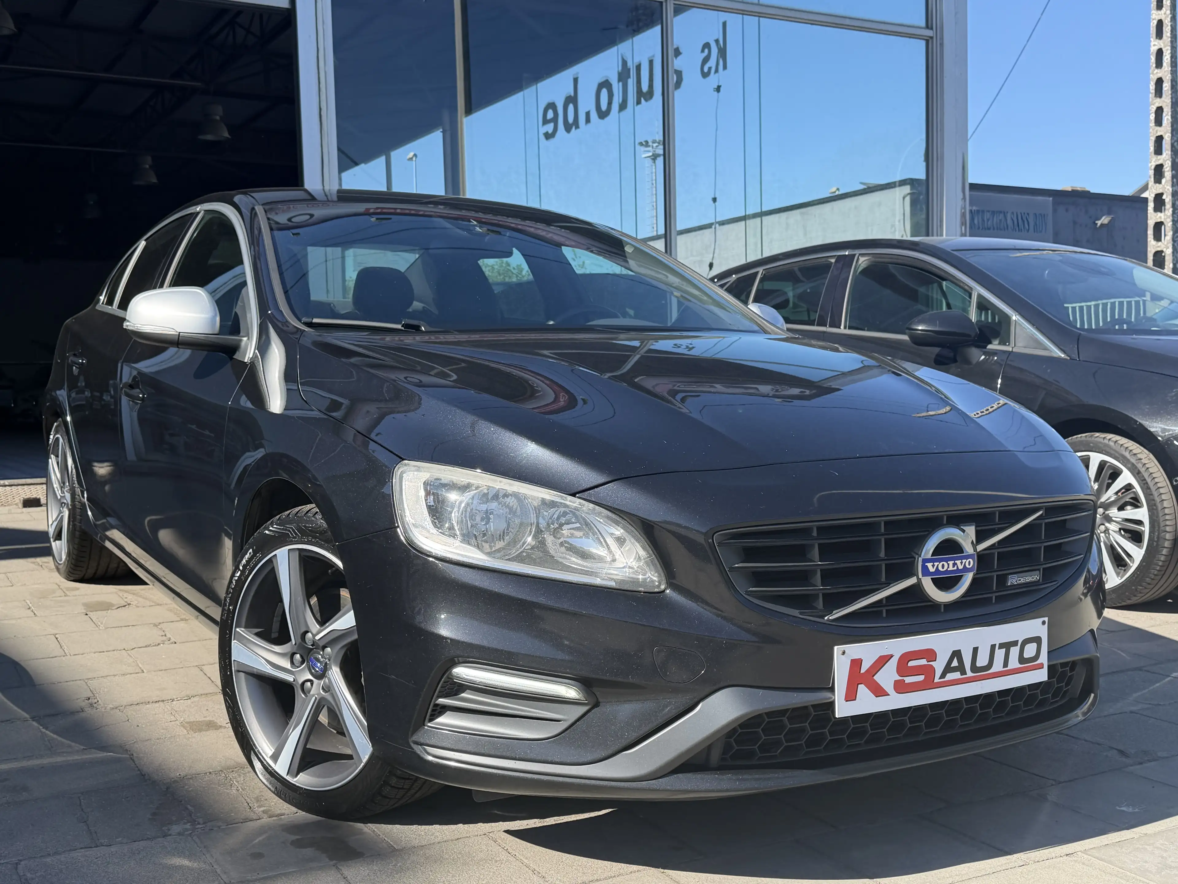 Volvo S60 2.0 D3 R-Design Geartronic/344868KM/FULL OPTIONS/EURO 5B — photo 2