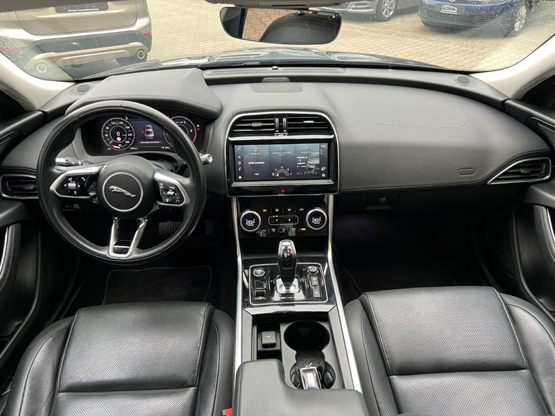 Jaguar XE S/LEDER/NAVI/TEMPOMAT/AUTOMATIK/DAB/MEMORY — photo 14