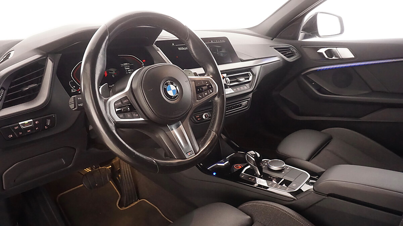 BMW 118 d Aut. — photo 4