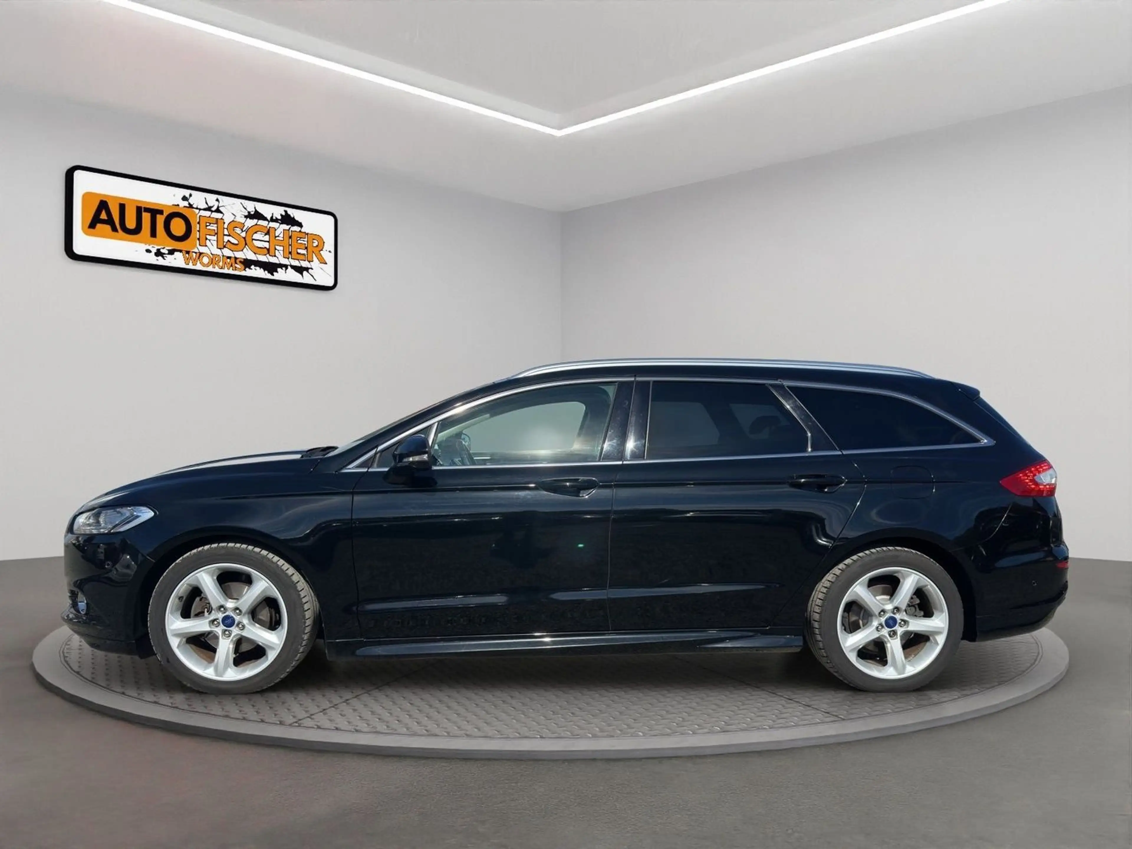 Ford Mondeo Titanium "Business + Design-Paket" — photo 4