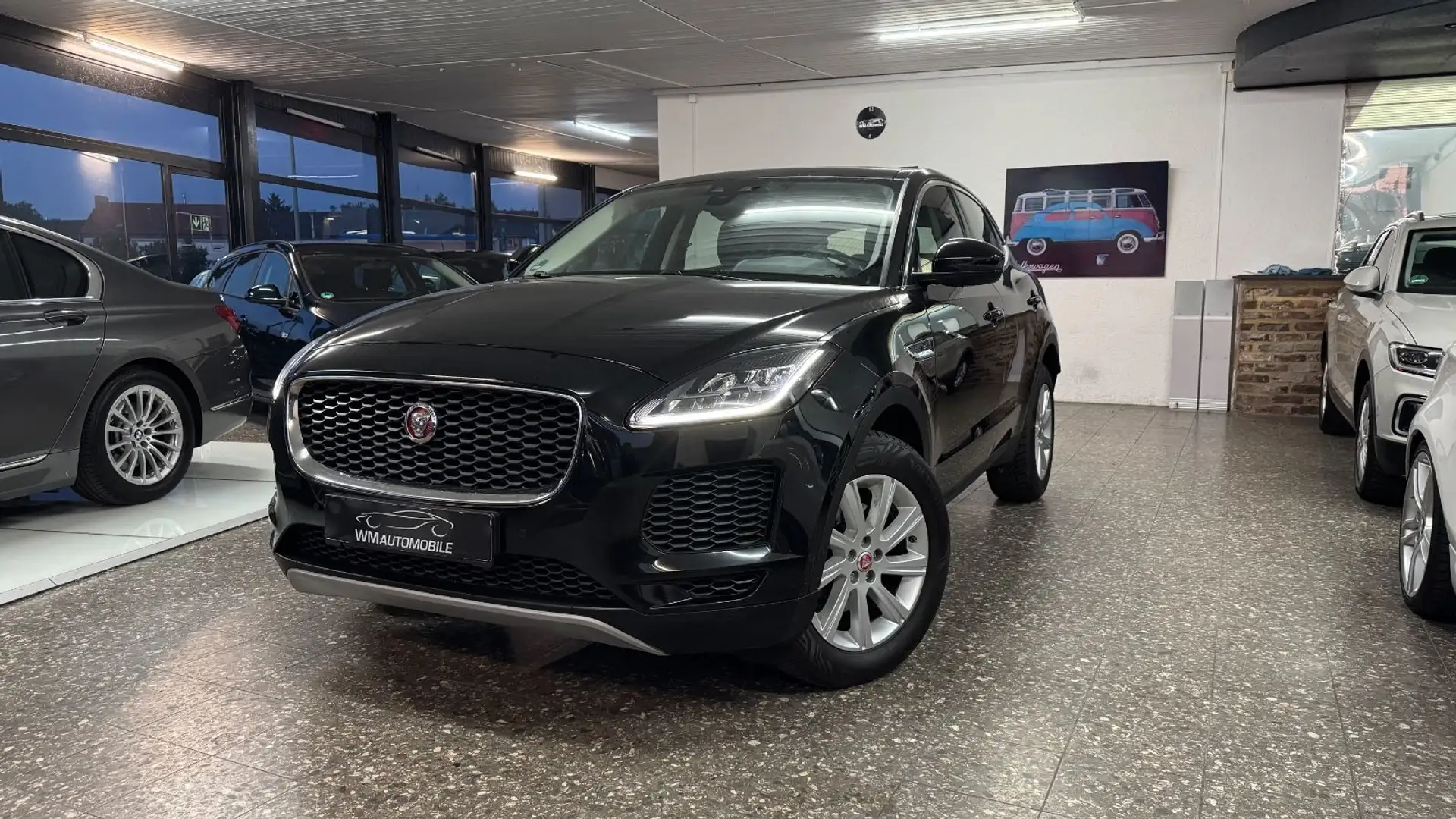 Jaguar E-Pace 2.0d R-DYNMC *Navi/Pano/Kam/Leder/Garanti Schwarz - 1