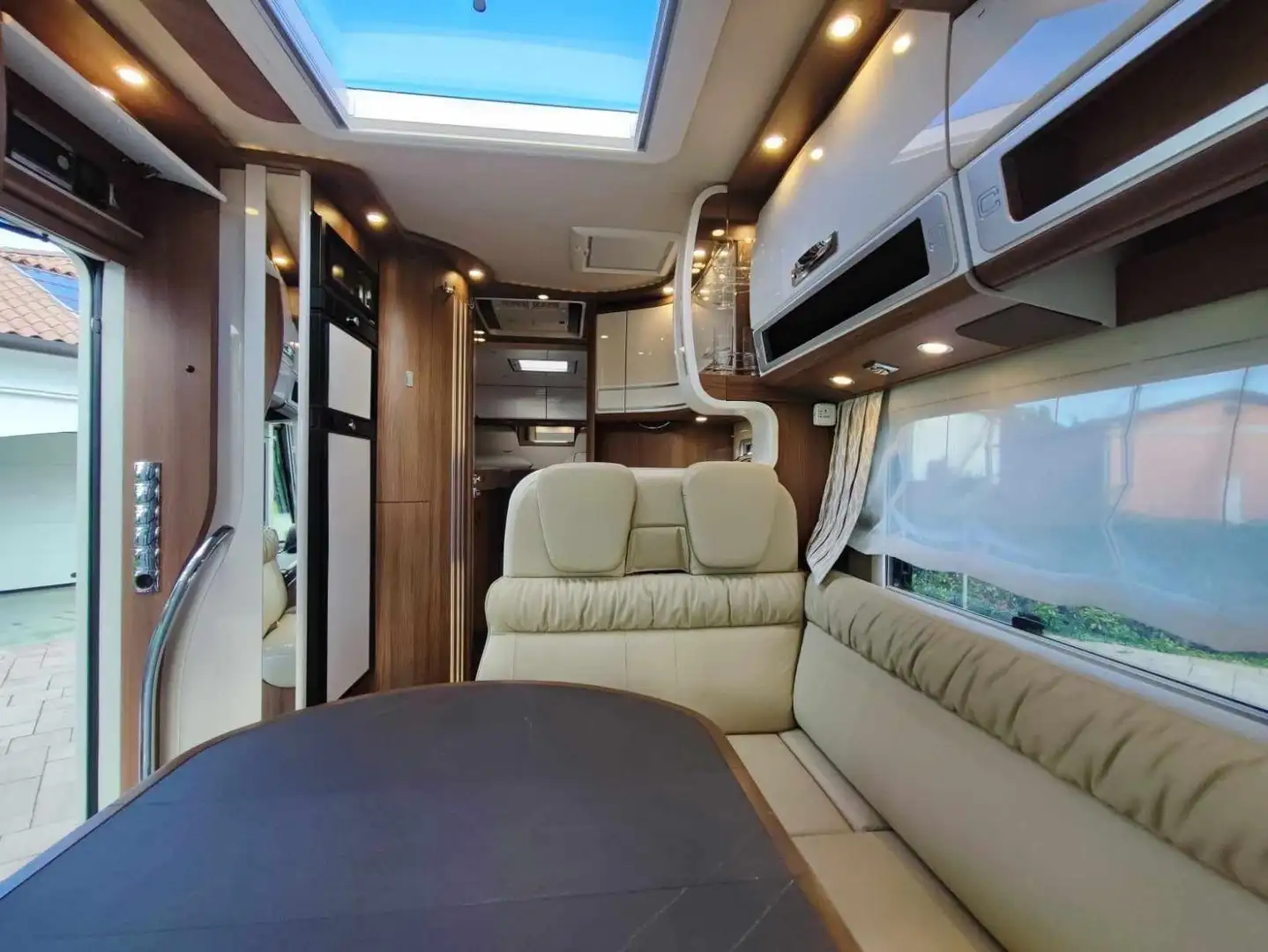 Caravans-Wohnm Carthago CHIC E-LINE I50 LE 180 CV - 2