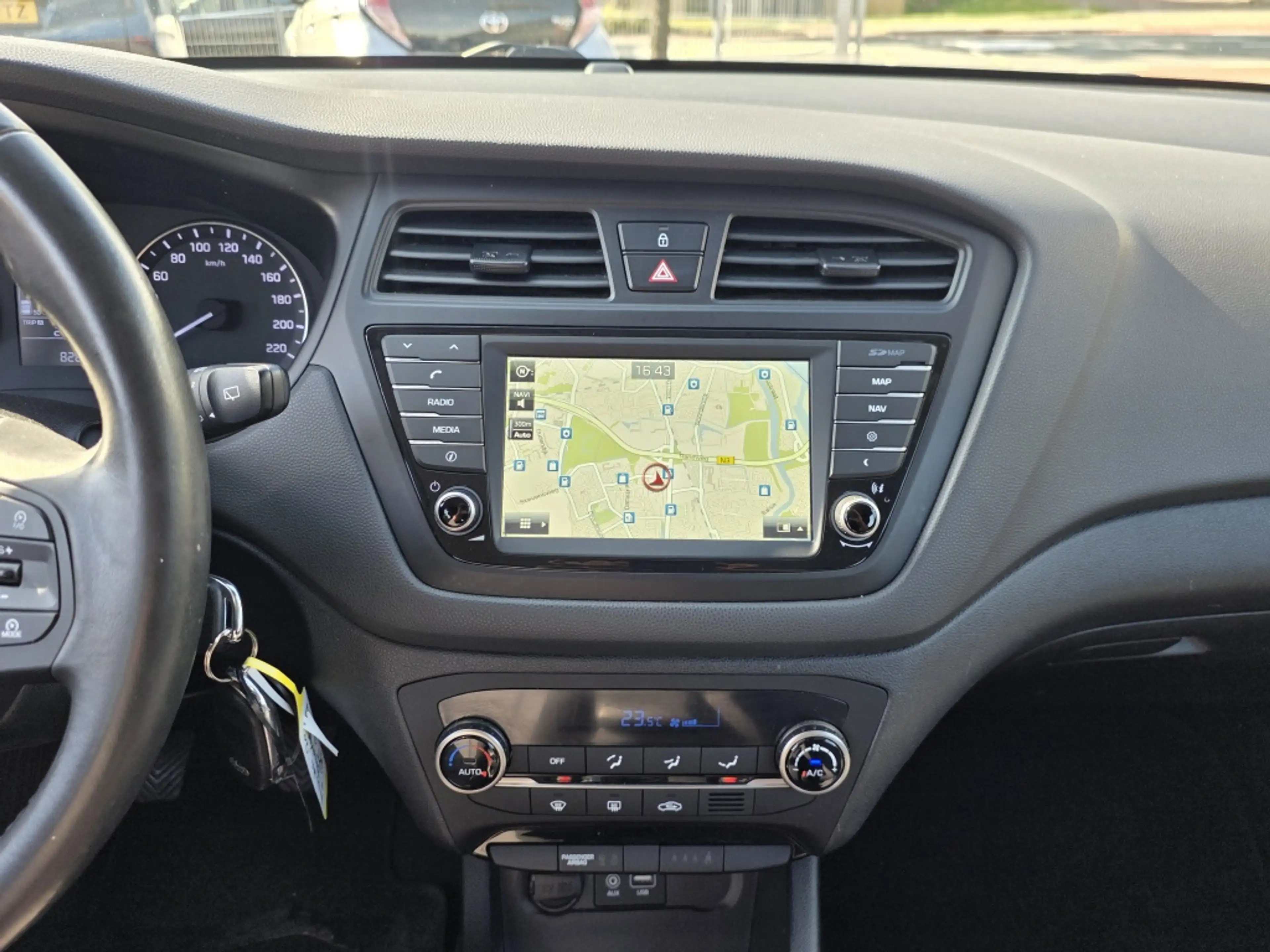 Hyundai i20 1.0 T-GDI Comfort, navi, aur camera, cruise contro — photo 21