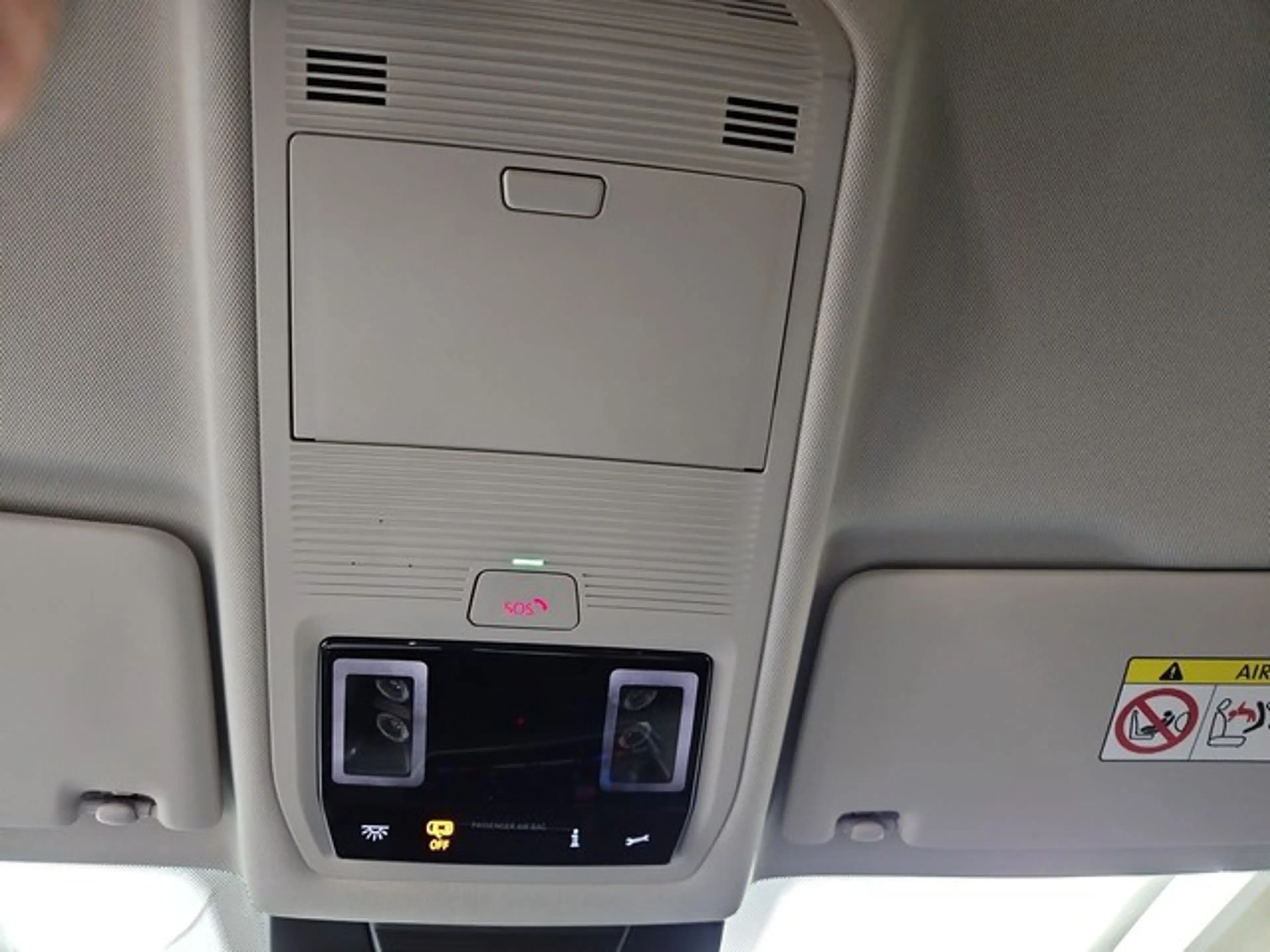 Volkswagen Tiguan Life NAVI SITZH ABGEDUNKELTE SCHEIBEN — photo 8