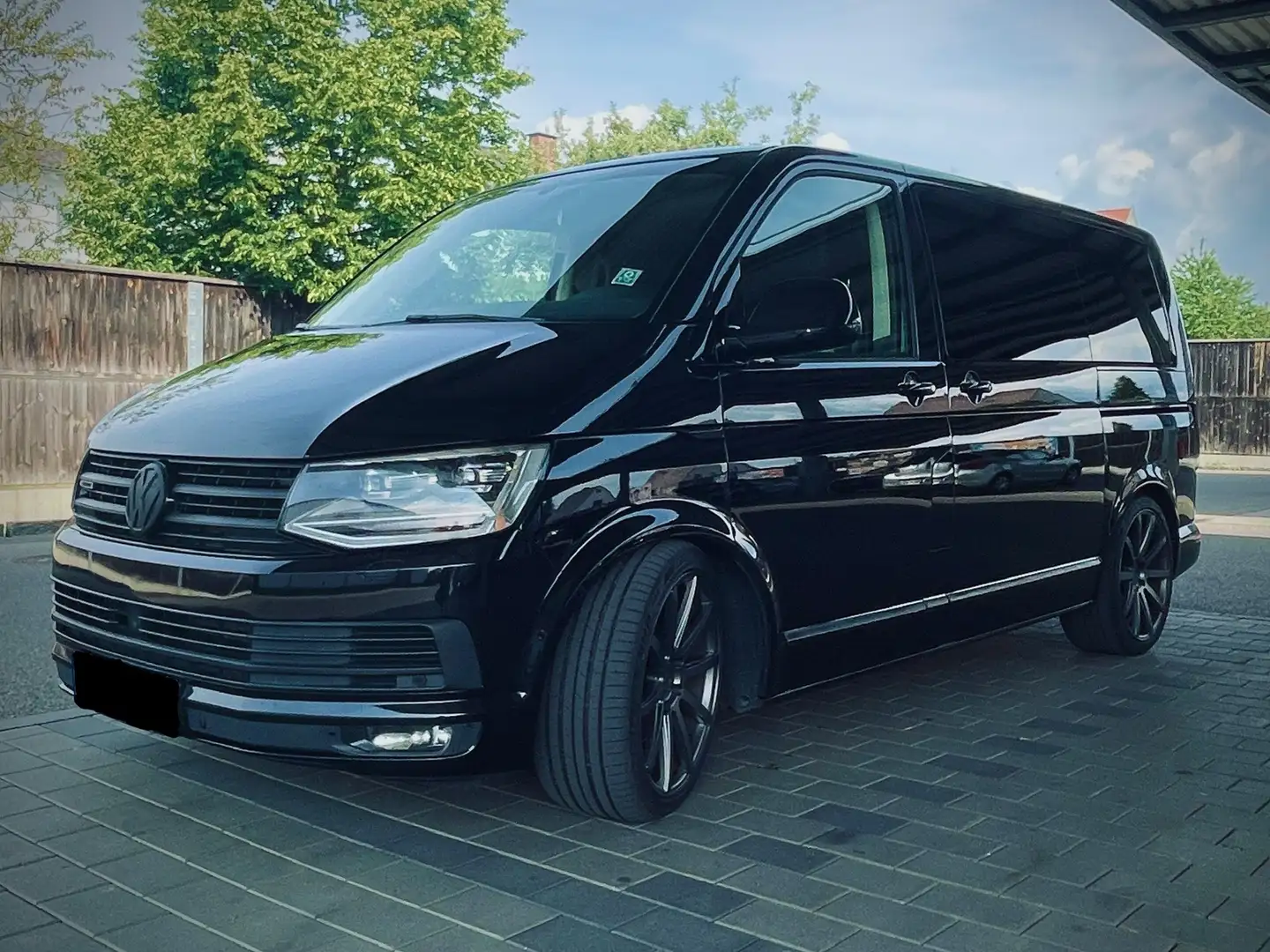 Volkswagen T6 Multivan Multivan DSG Kurz 4MOTIONHighline Black - 1