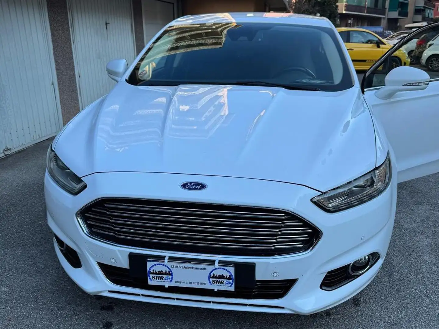 Ford Mondeo Mondeo 5p 2.0 tdci Titanium Business s Bílá - 2