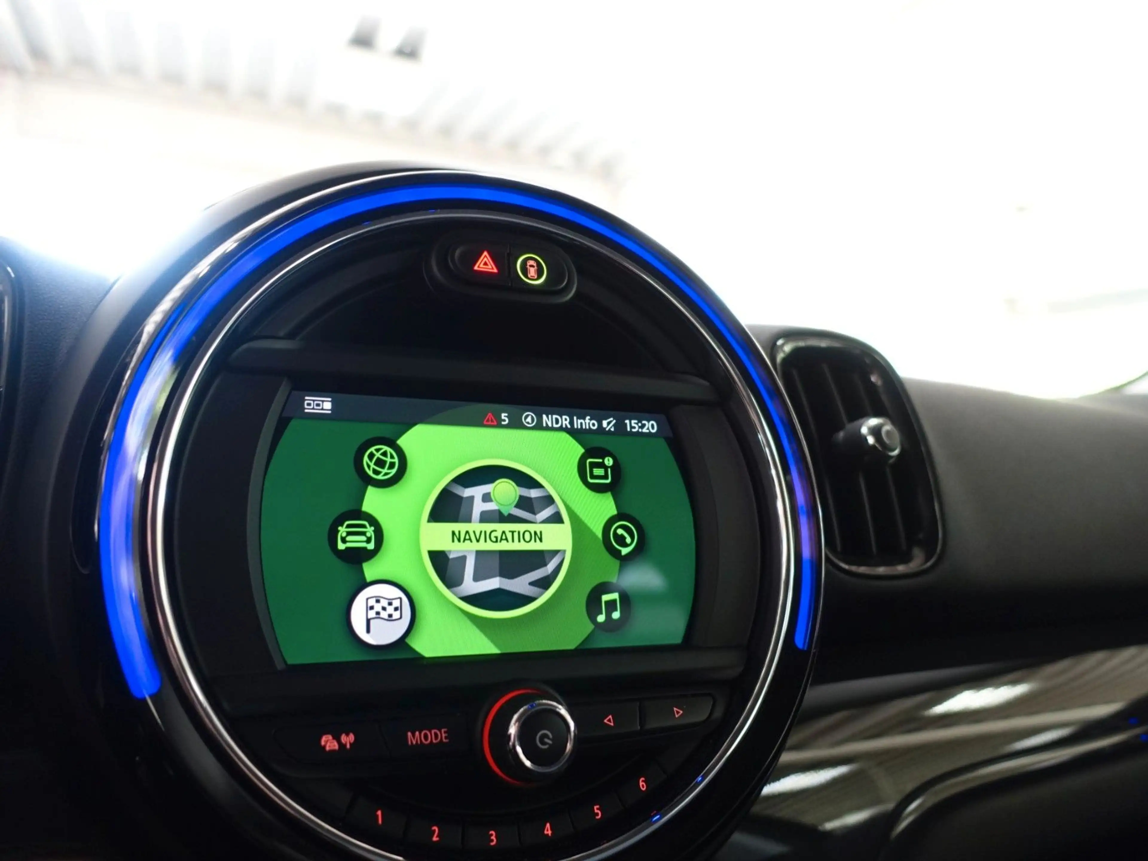 MINI Cooper Countryman ; Chili NAV LED KAM SHZ — photo 7