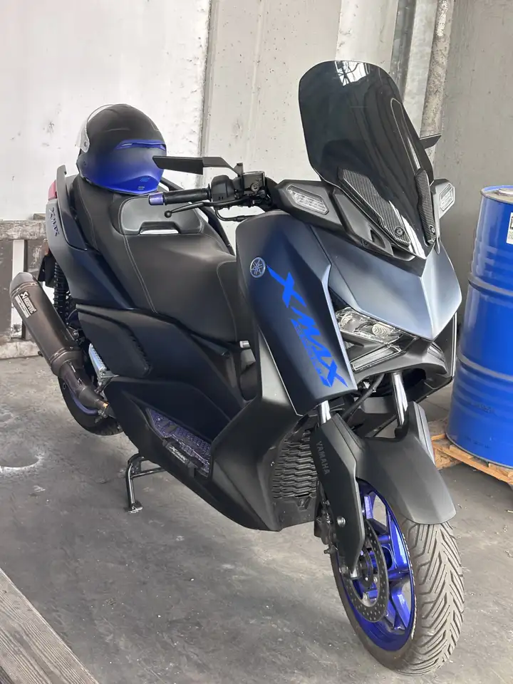 Yamaha X-Max 300